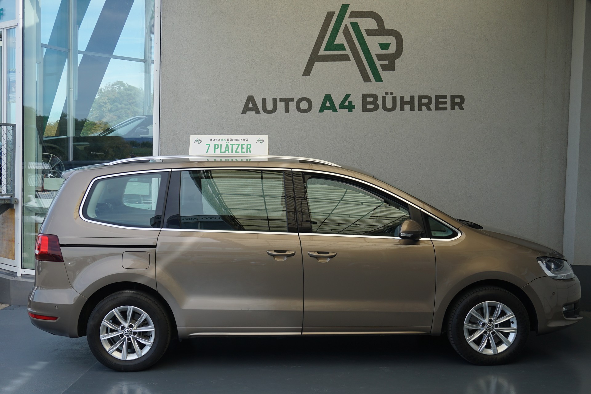 VW Sharan 2.0TDI BMT Comfort DSG-Automat mit 7-Sitzen!!-image-5