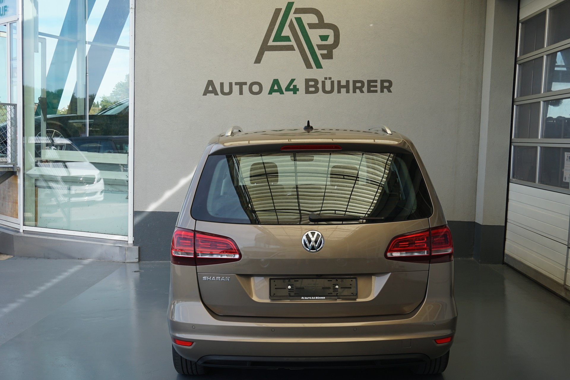 VW Sharan 2.0TDI BMT Comfort DSG-Automat mit 7-Sitzen!!-image-11