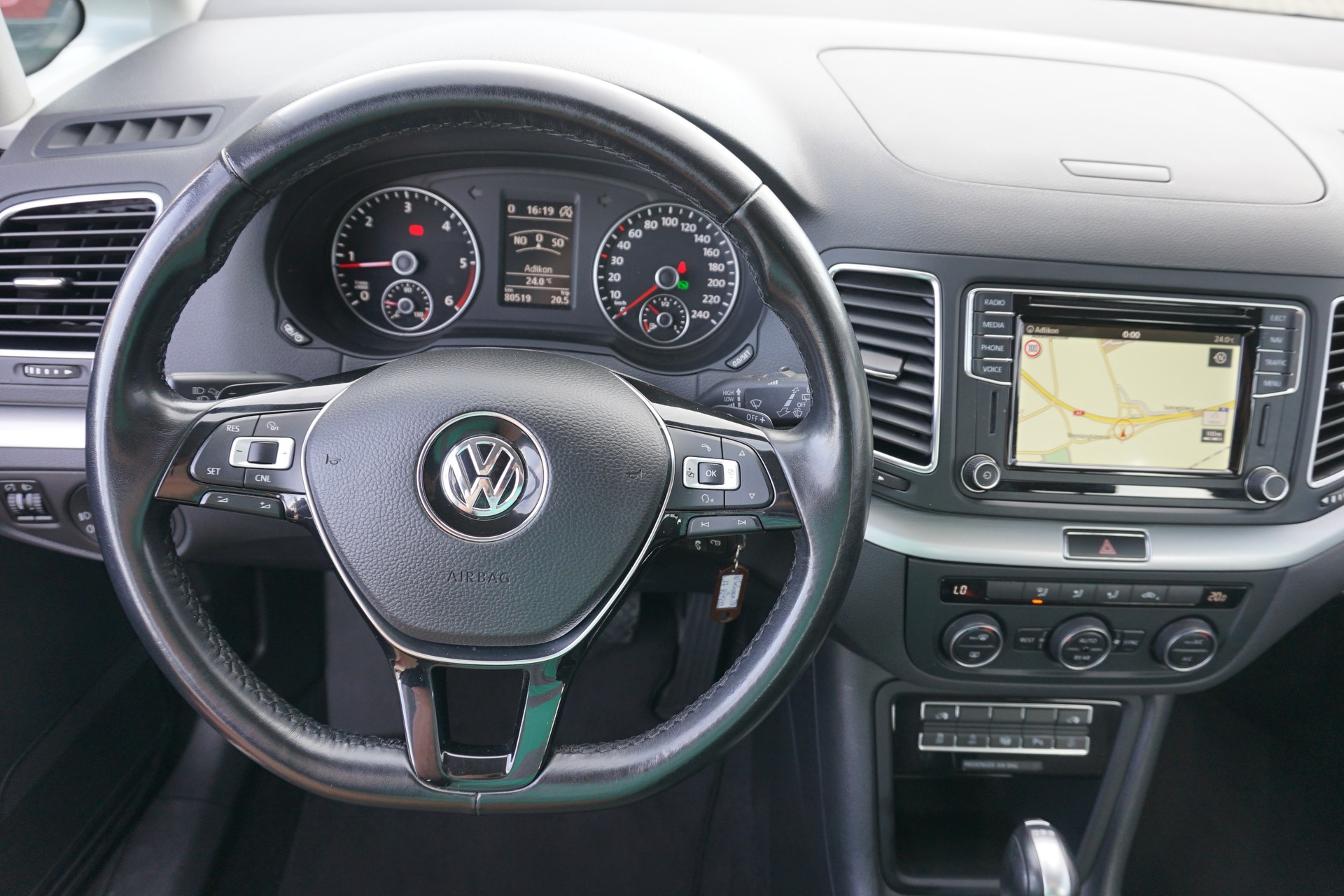 VW Sharan 2.0TDI BMT Comfort DSG-Automat mit 7-Sitzen!!-image-19