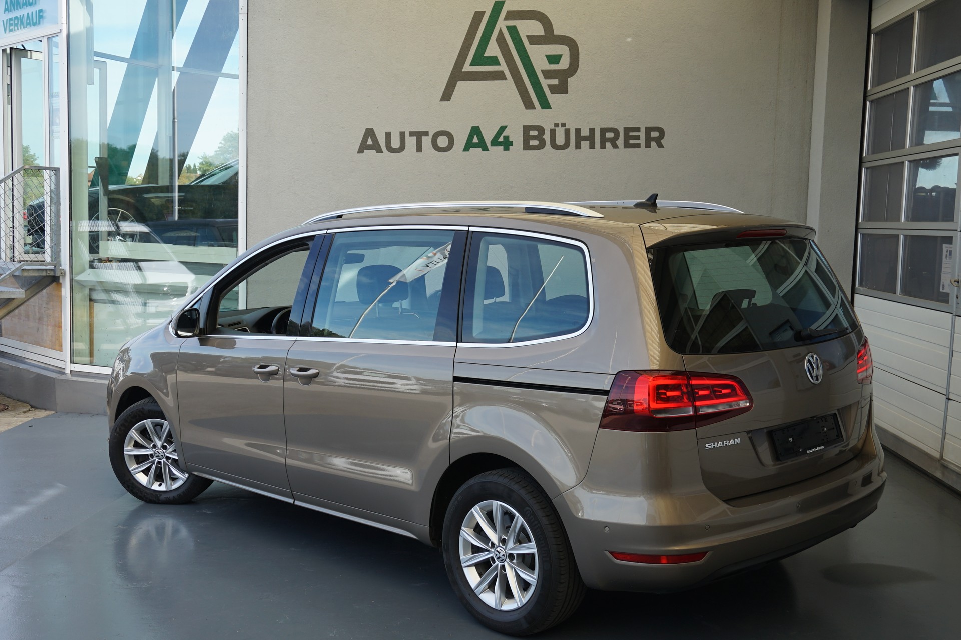VW Sharan 2.0TDI BMT Comfort DSG-Automat mit 7-Sitzen!!-image-7