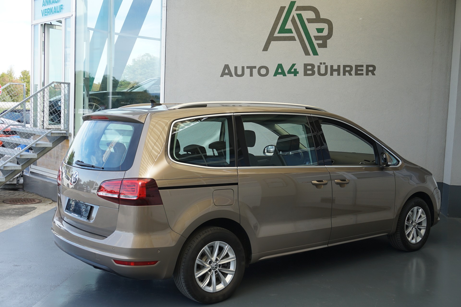 VW Sharan 2.0TDI BMT Comfort DSG-Automat mit 7-Sitzen!!-image-9