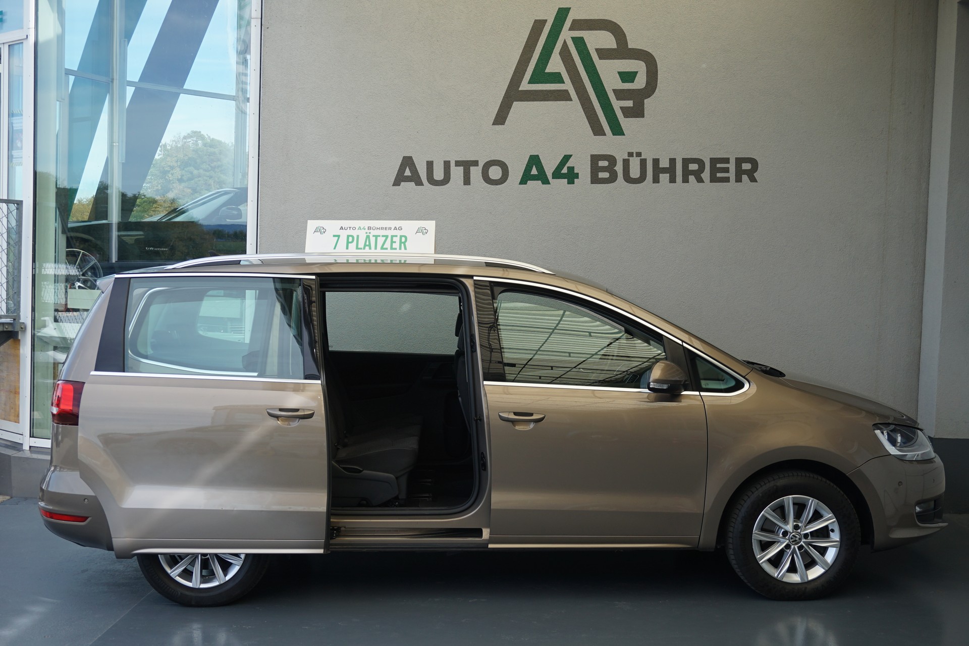 VW Sharan 2.0TDI BMT Comfort DSG-Automat mit 7-Sitzen!!-image-6