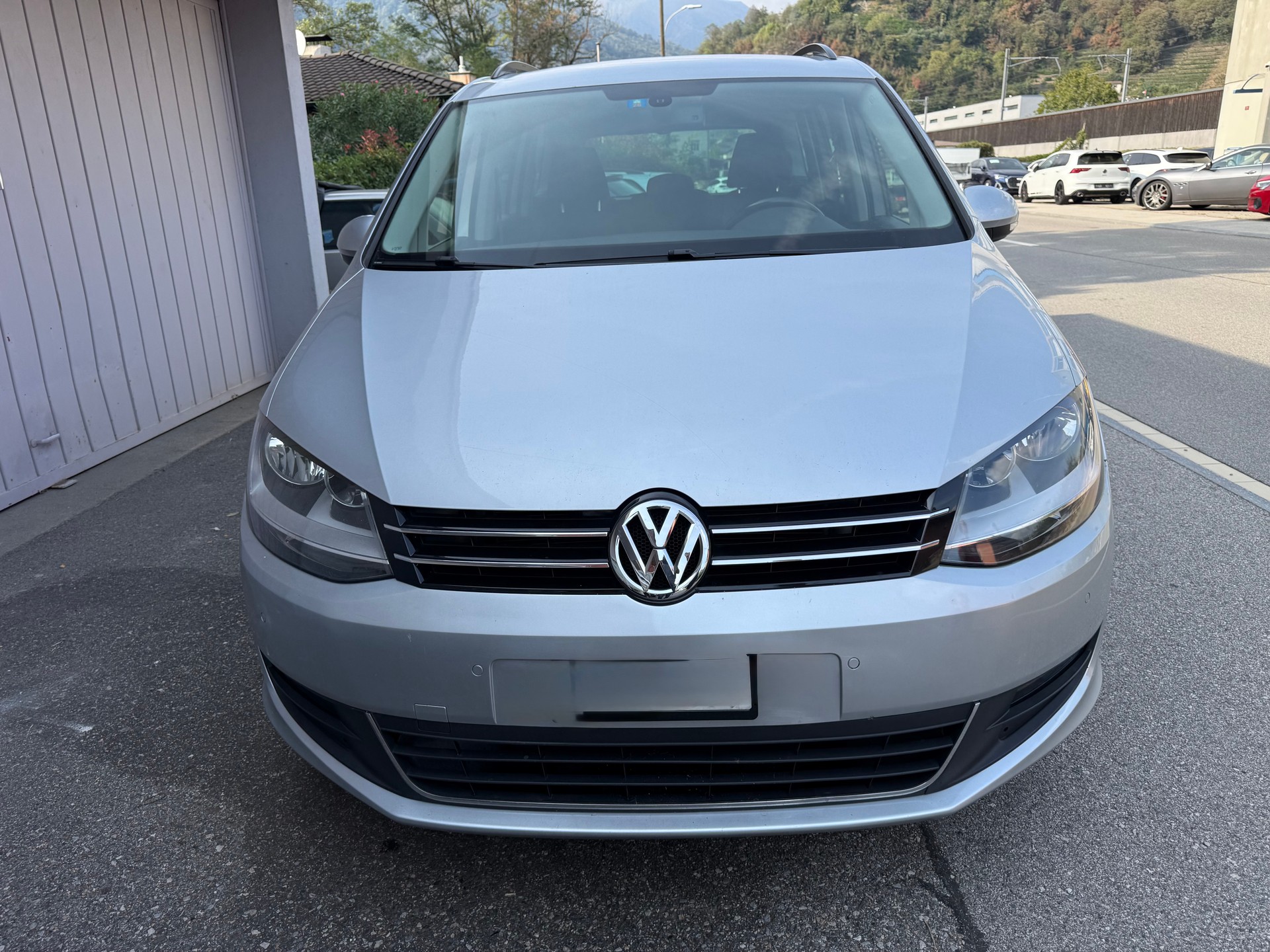 VW SHARAN