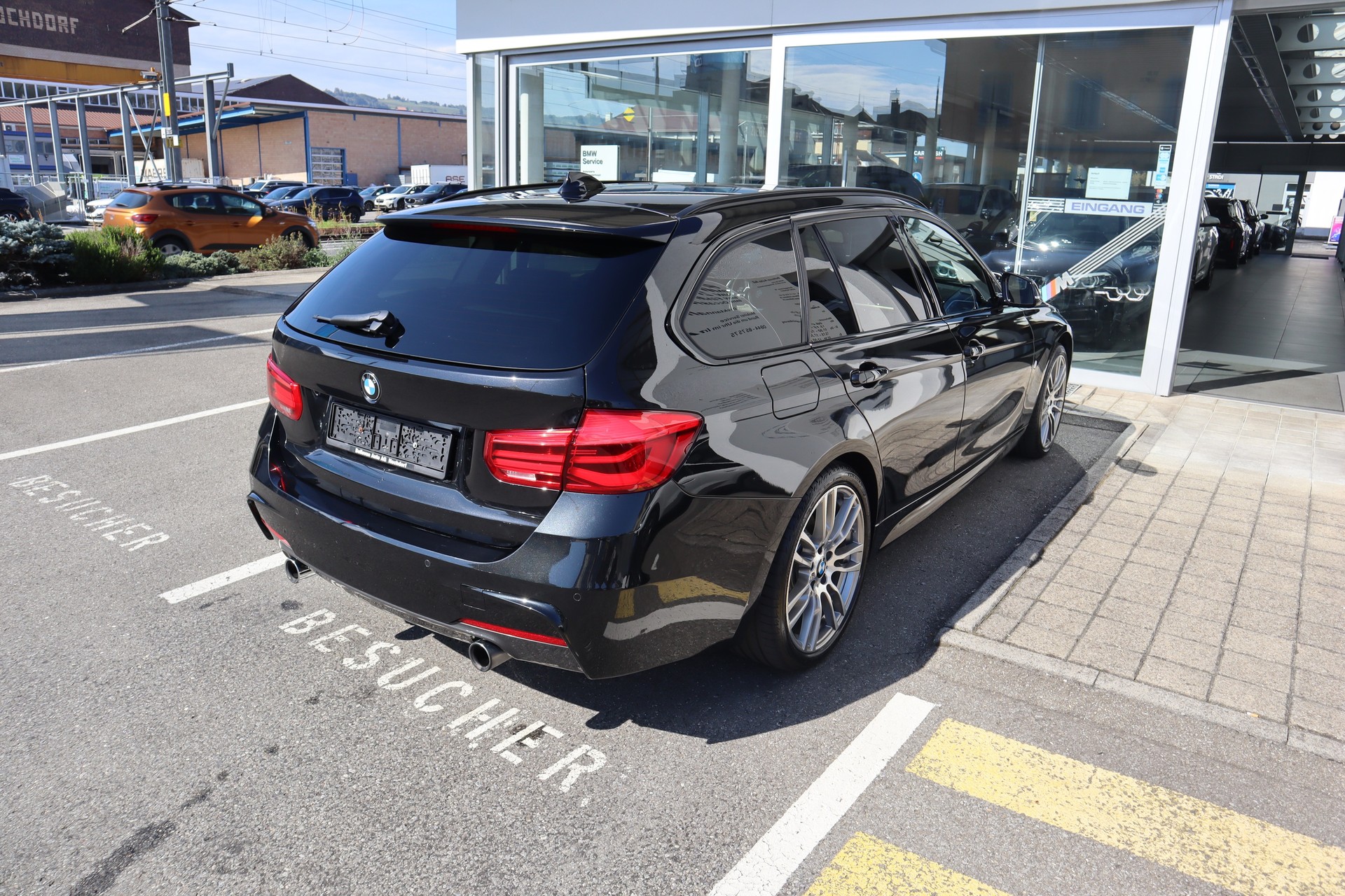 BMW 340i xDrive Touring MSportpaket Panoramaglasdach 4x4 Euro 6-image-3