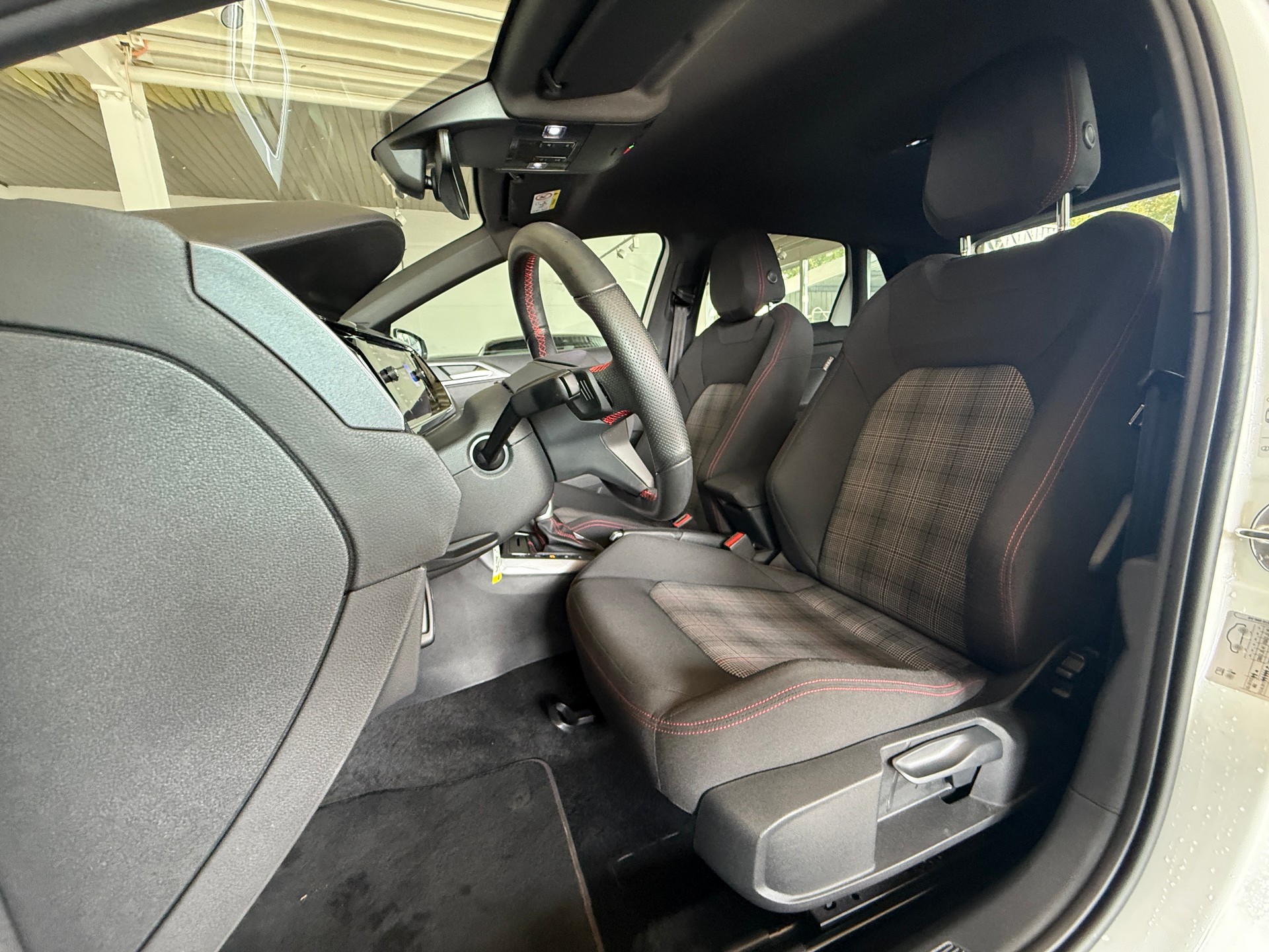 VW Polo 2.0 TSI GTI DSG *** DISTANZREGLER ***-image-10