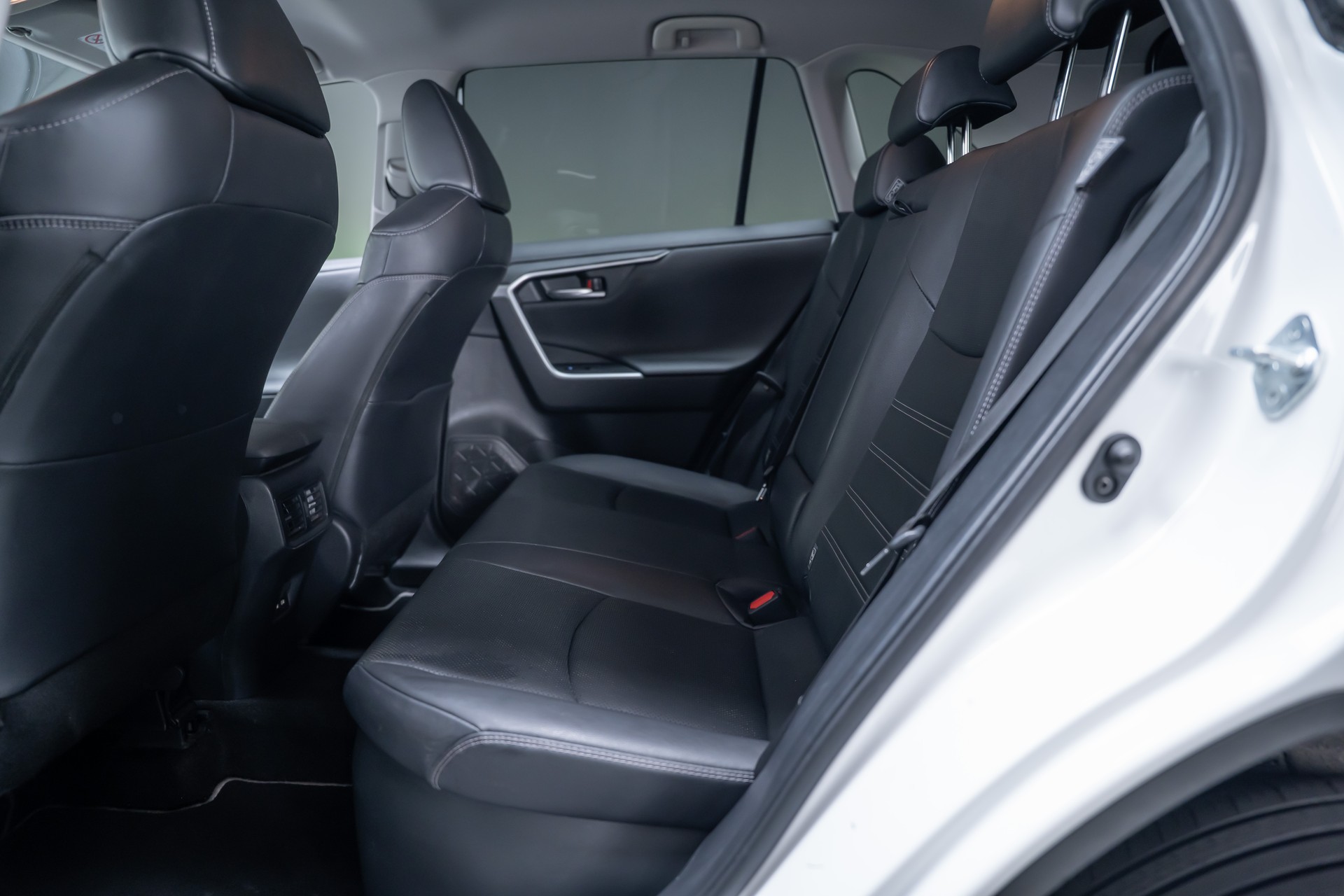 TOYOTA RAV-4 2.5 HEV Premium / 360°Kamera / el.Sitze / Lenkradheizung-image-16