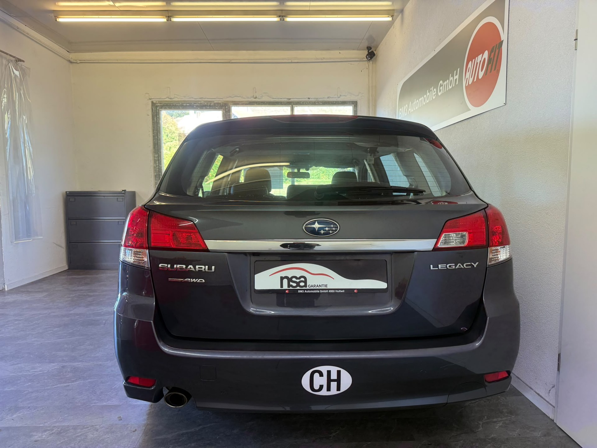 SUBARU Legacy 2.0i Swiss Special AWD Lineartronic-image-3