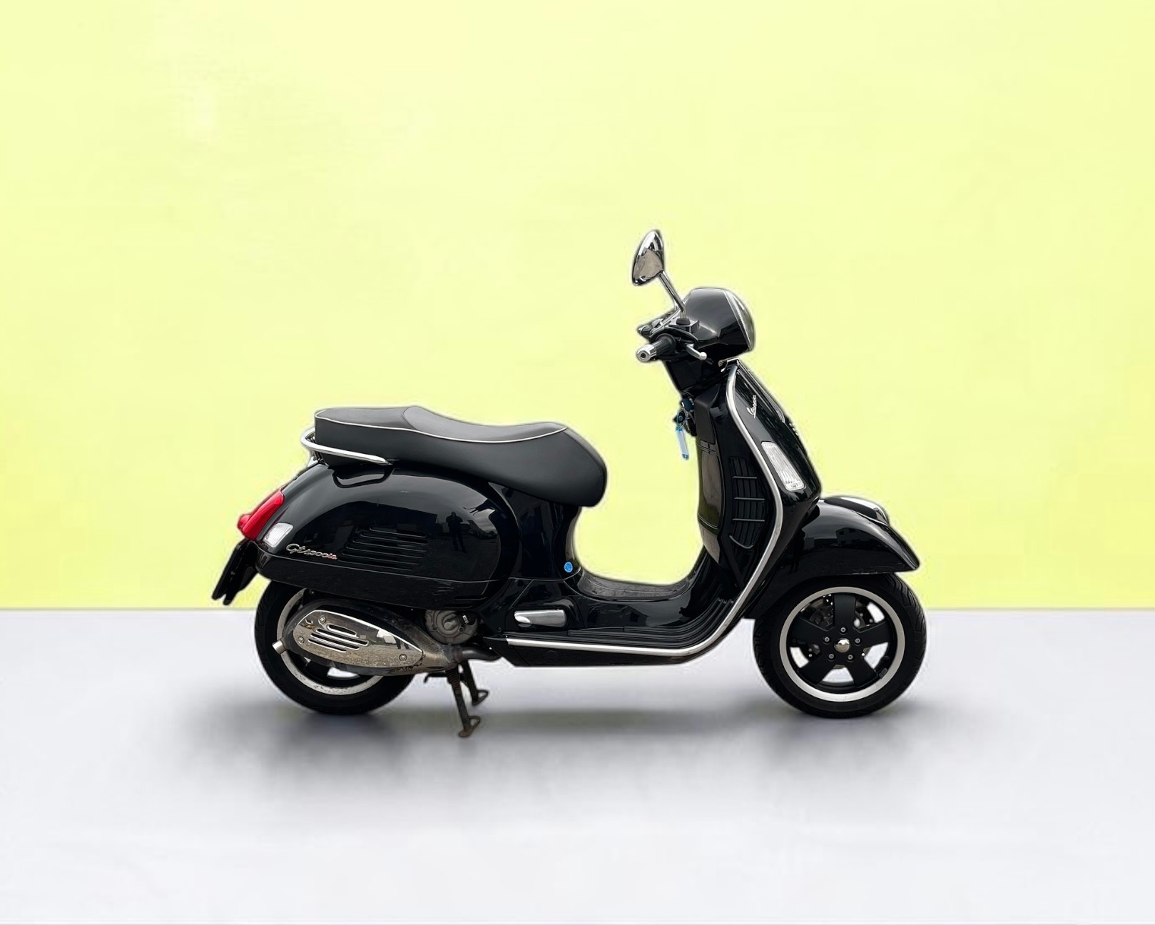 PIAGGIO Vespa GTS Super 300 i.e-image-0