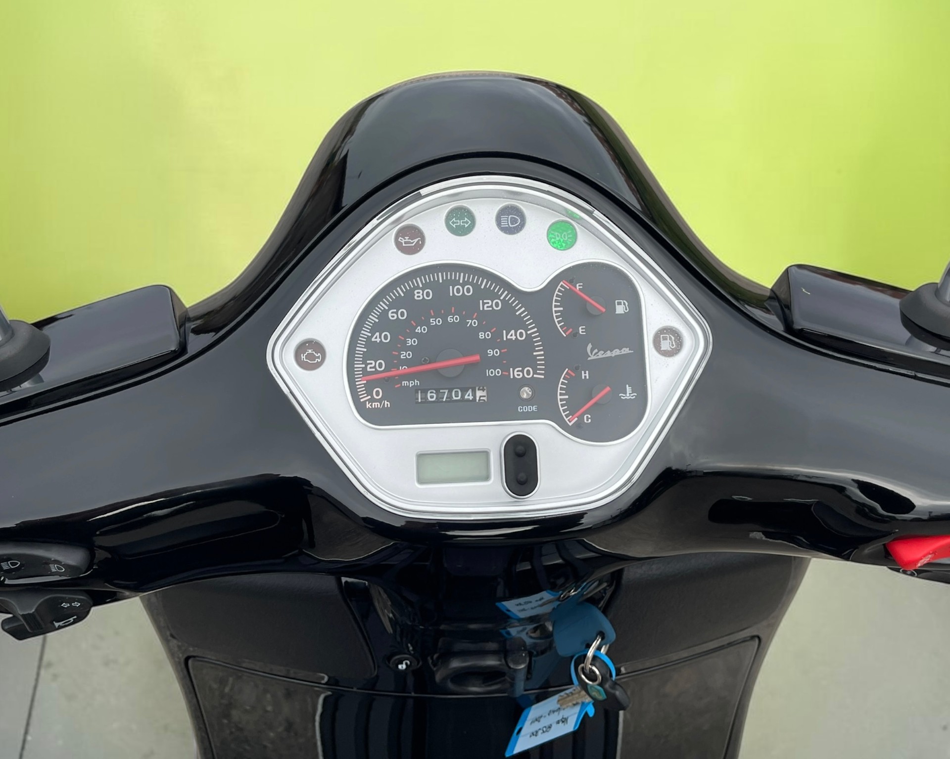 PIAGGIO Vespa GTS Super 300 i.e-image-13