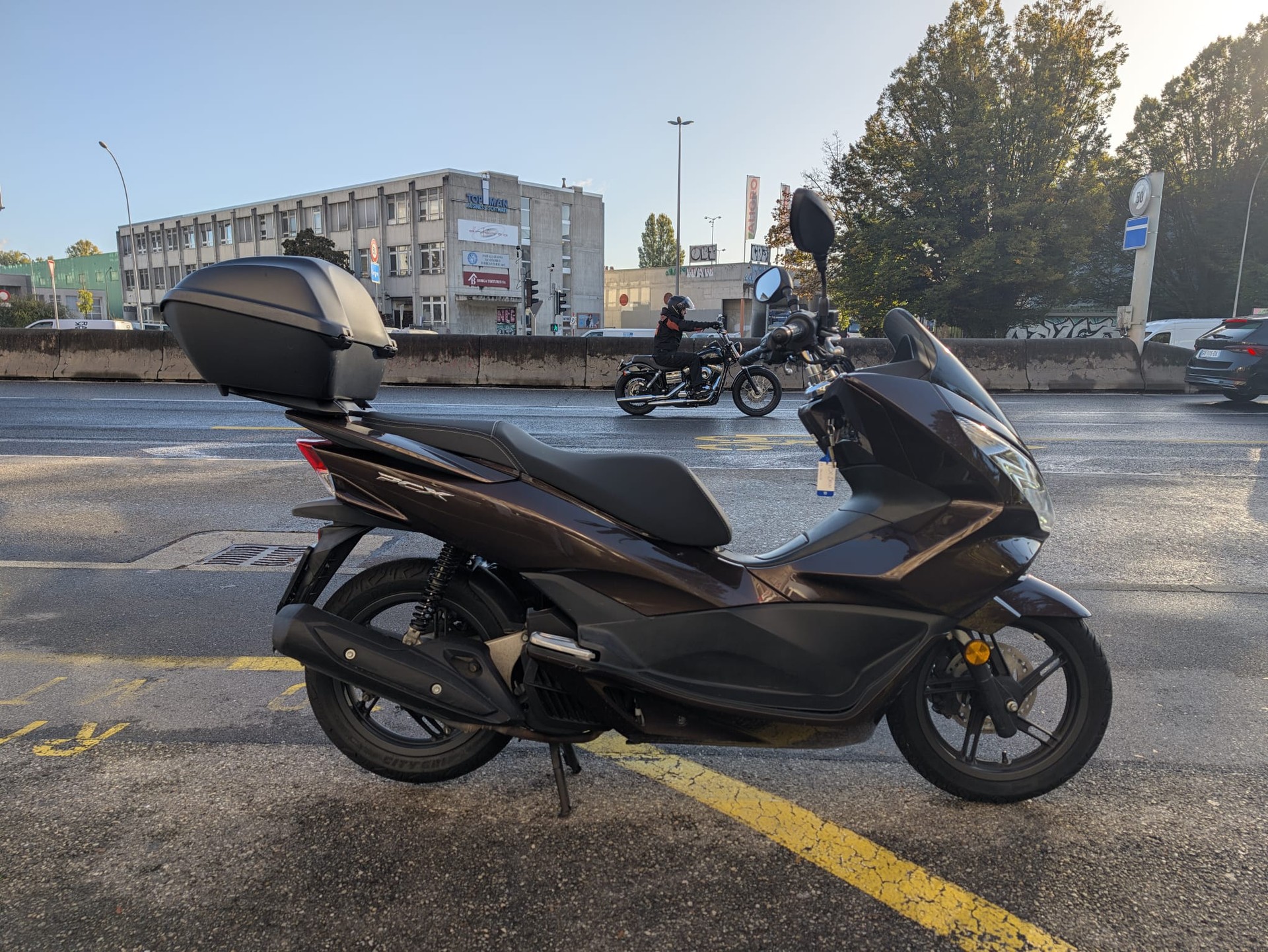 HONDA PCX 125 i-image-2