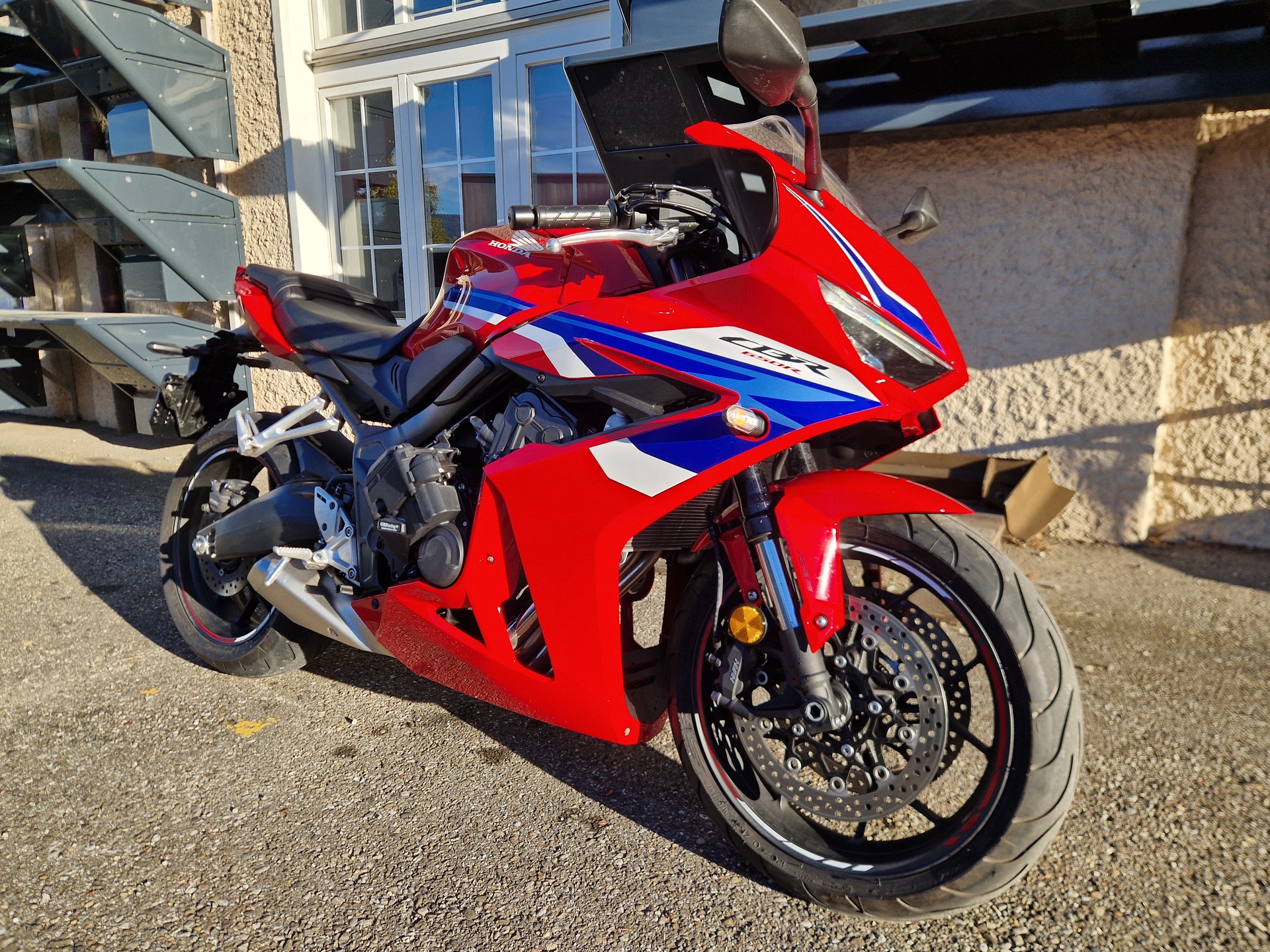 HONDA CBR 650 R E-Clutch (35kW)-image-4
