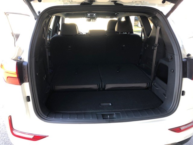 KGM-SsangYong Rexton 2.2 CRDi 7 Pl. Sapphire 4WD AT-image-10