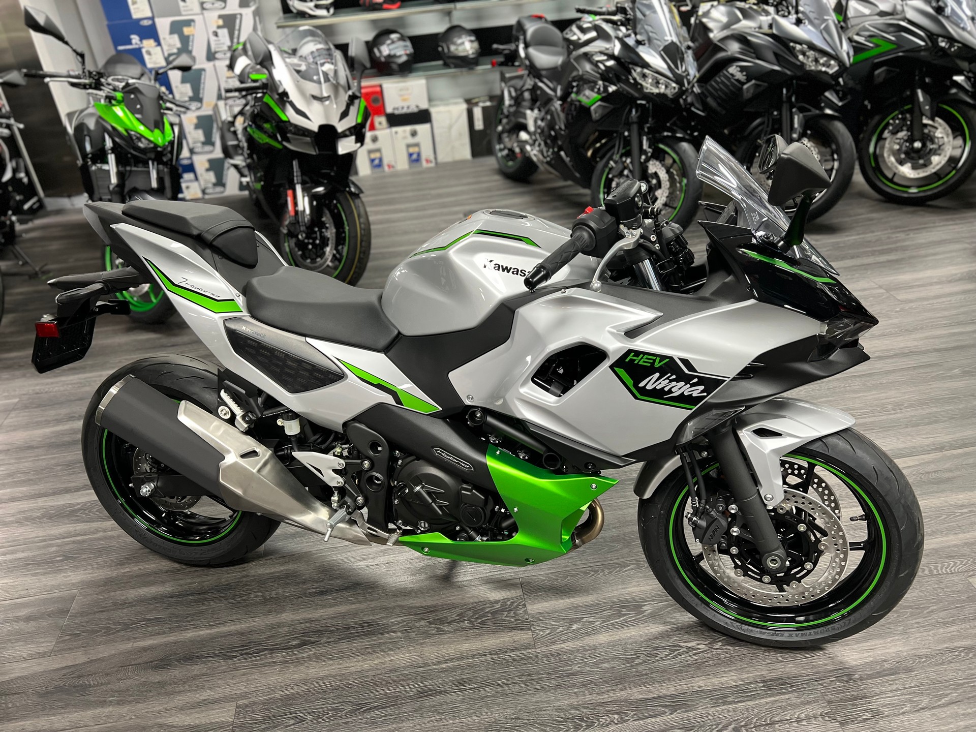 KAWASAKI Ninja 7 Hybrid-image-3