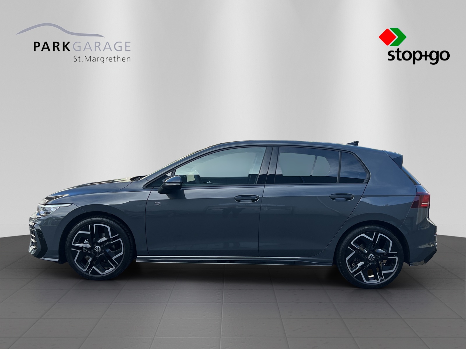 VW Golf VIII 1.5 eTSI R-Line DSG-showroom-element-1