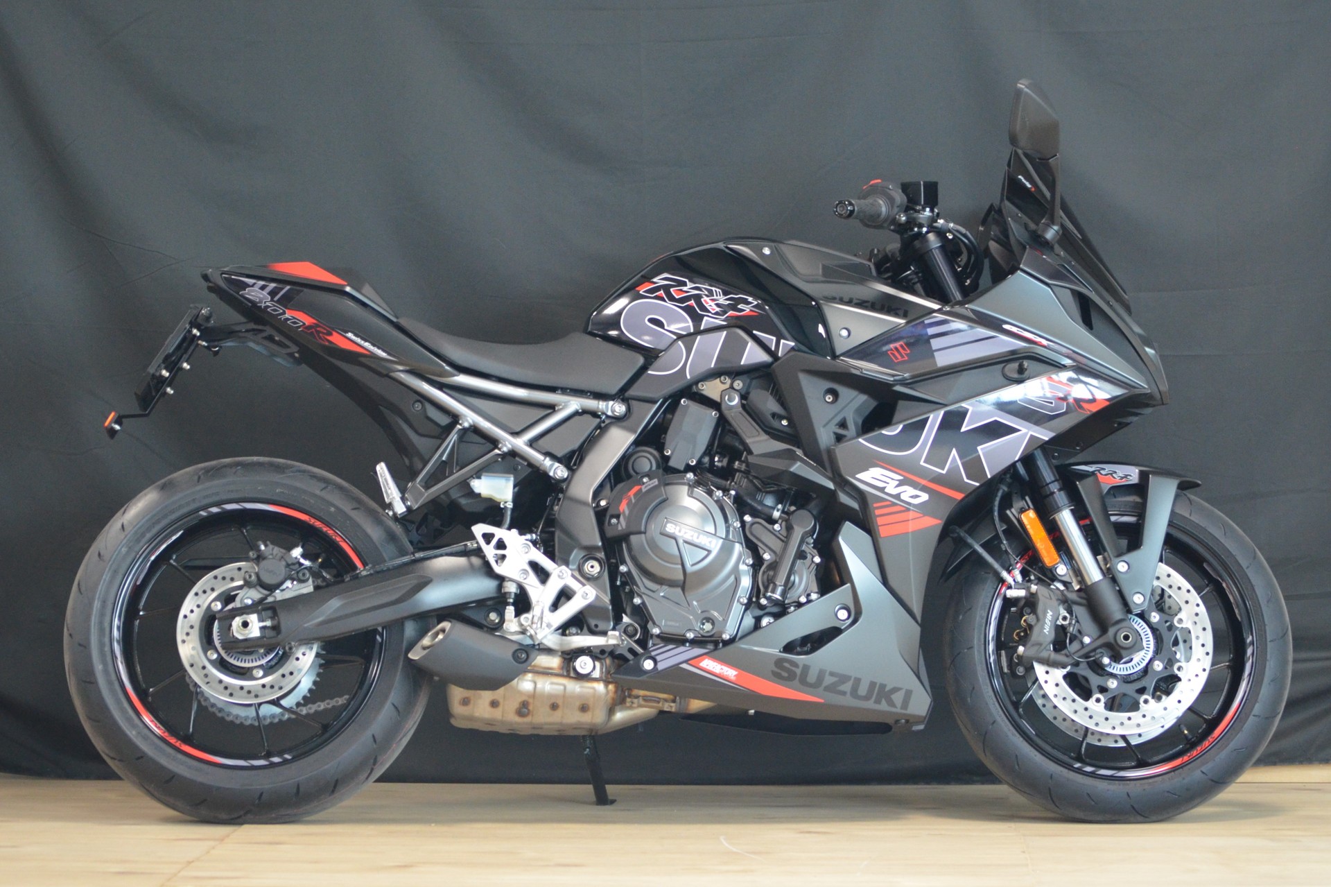 SUZUKI GSX 8R EVO-image-2