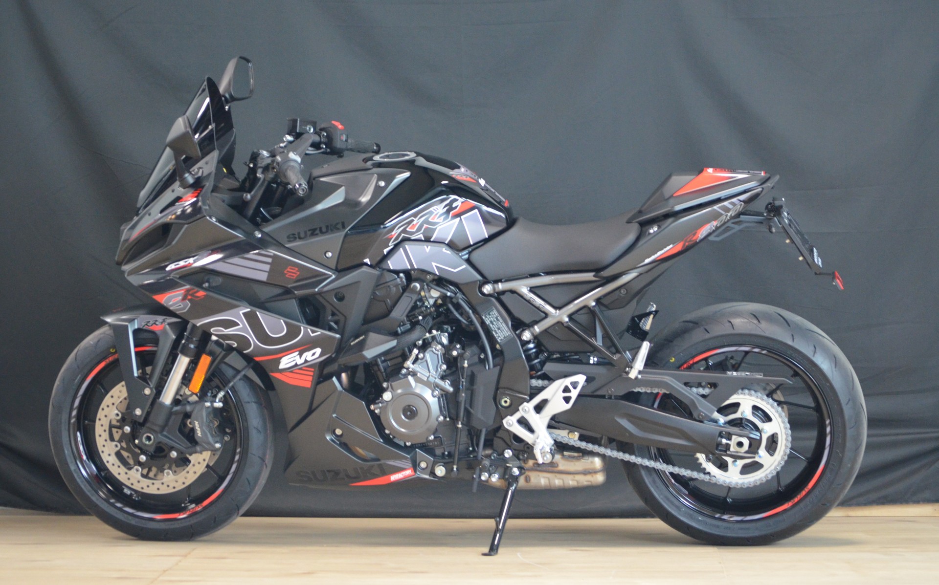 SUZUKI GSX 8R EVO-image-3