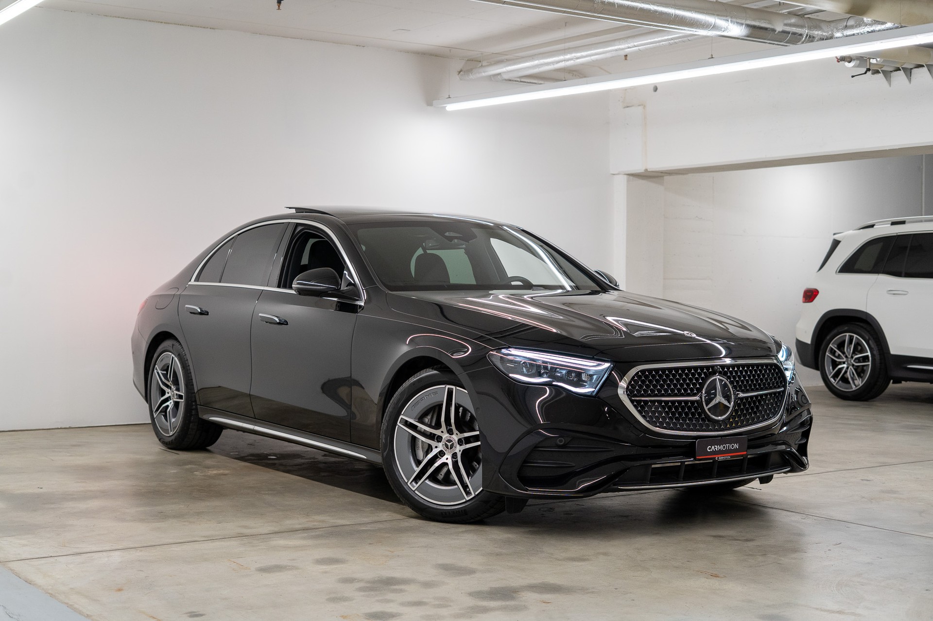 MERCEDES-BENZ E 450 AMG Line 4matic / Panorama-Schiebedach / 360° Kamera / Memory Sitze-showroom-element-2
