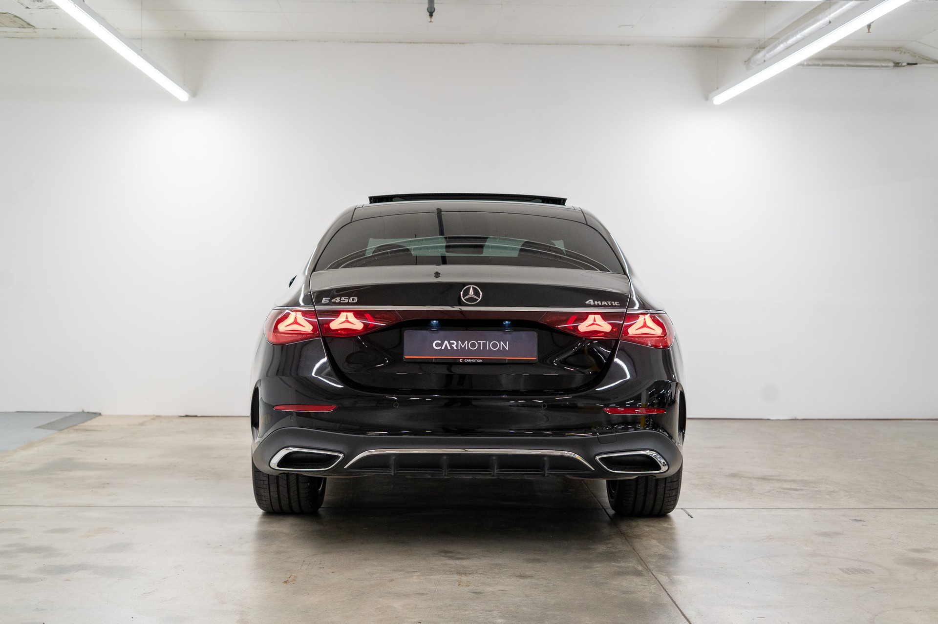 MERCEDES-BENZ E 450 AMG Line 4matic / Panorama-Schiebedach / 360° Kamera / Memory Sitze-image-4