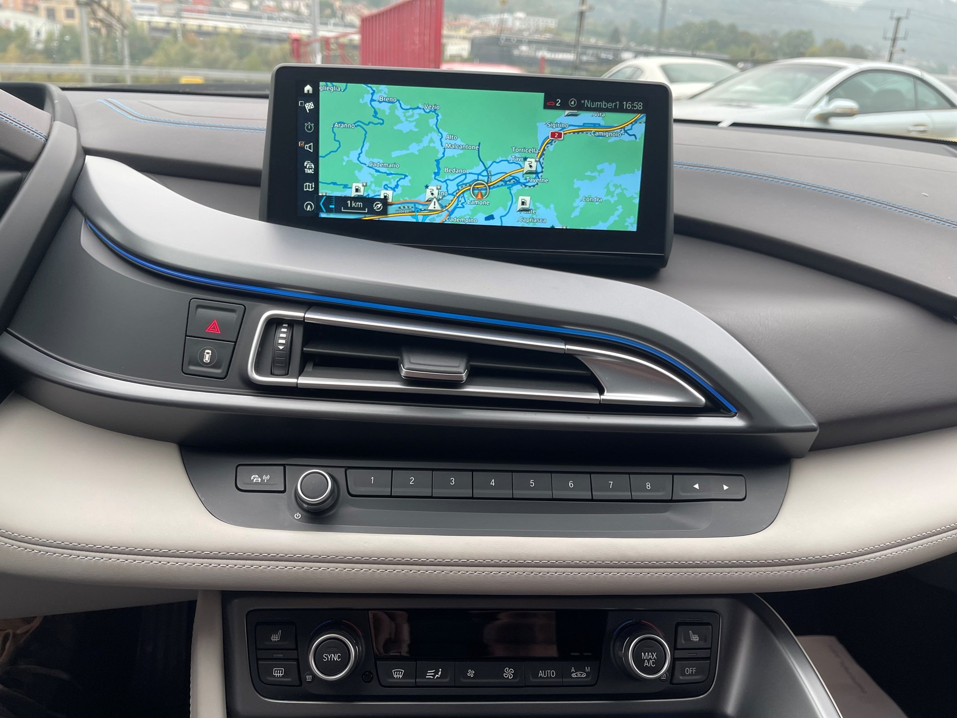 BMW i8 Coupé 11.9 KWH-image-14