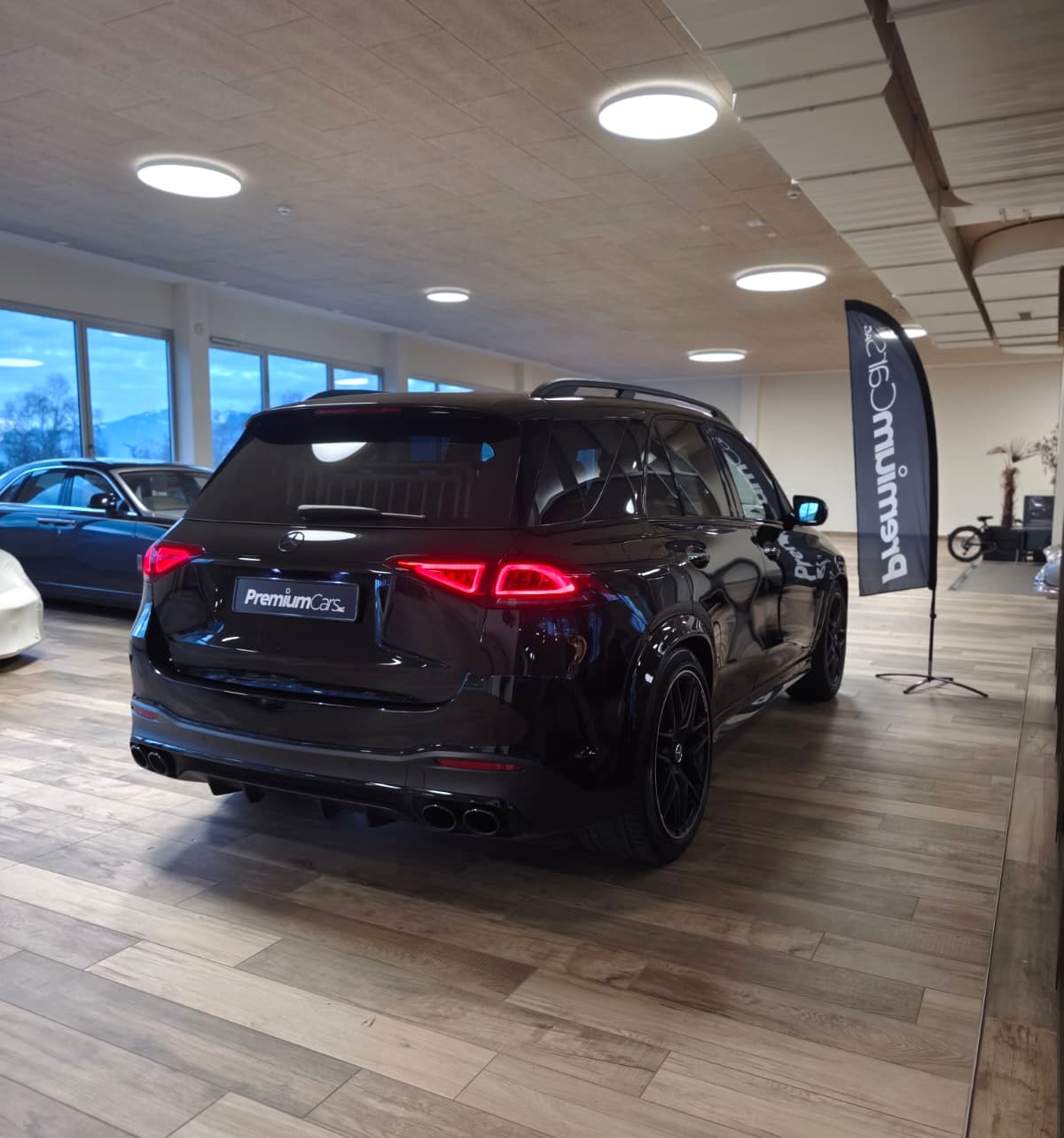 MERCEDES-BENZ GLE 53 AMG 4Matic+ 9G-Speedshift-showroom-element-3