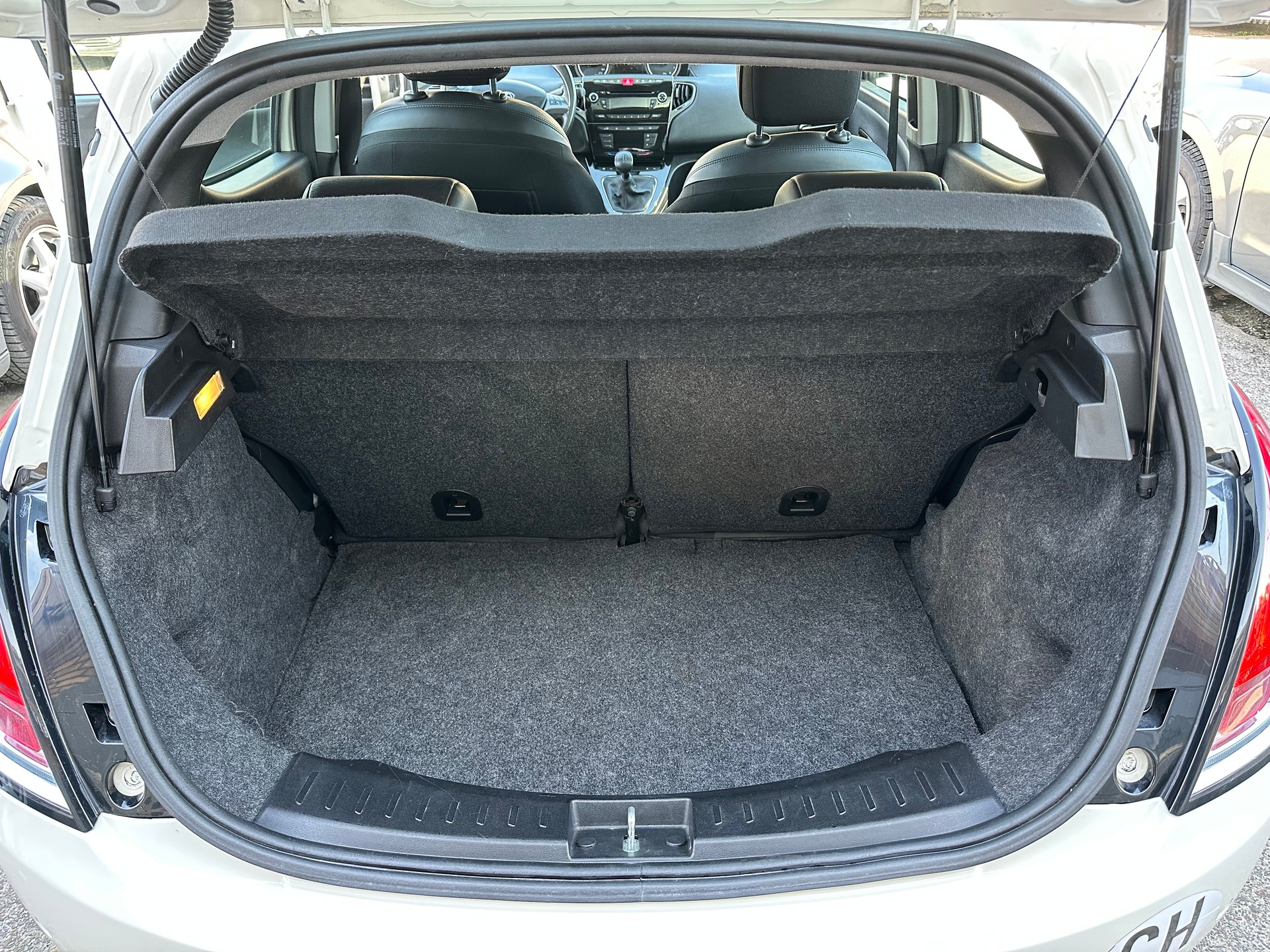 LANCIA Ypsilon 0.9 TwinAir Gold DFN-image-28