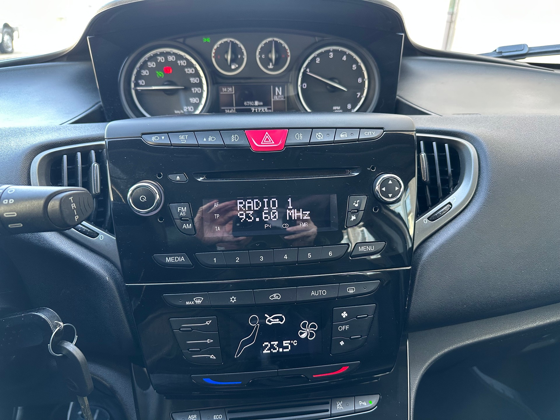 LANCIA Ypsilon 0.9 TwinAir Gold DFN-image-18