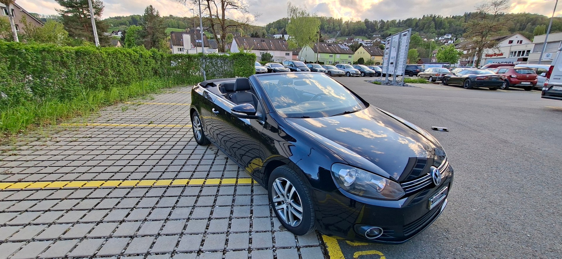 VW Golf Cabrio 1.2 TSI BMT Blackline-image-10
