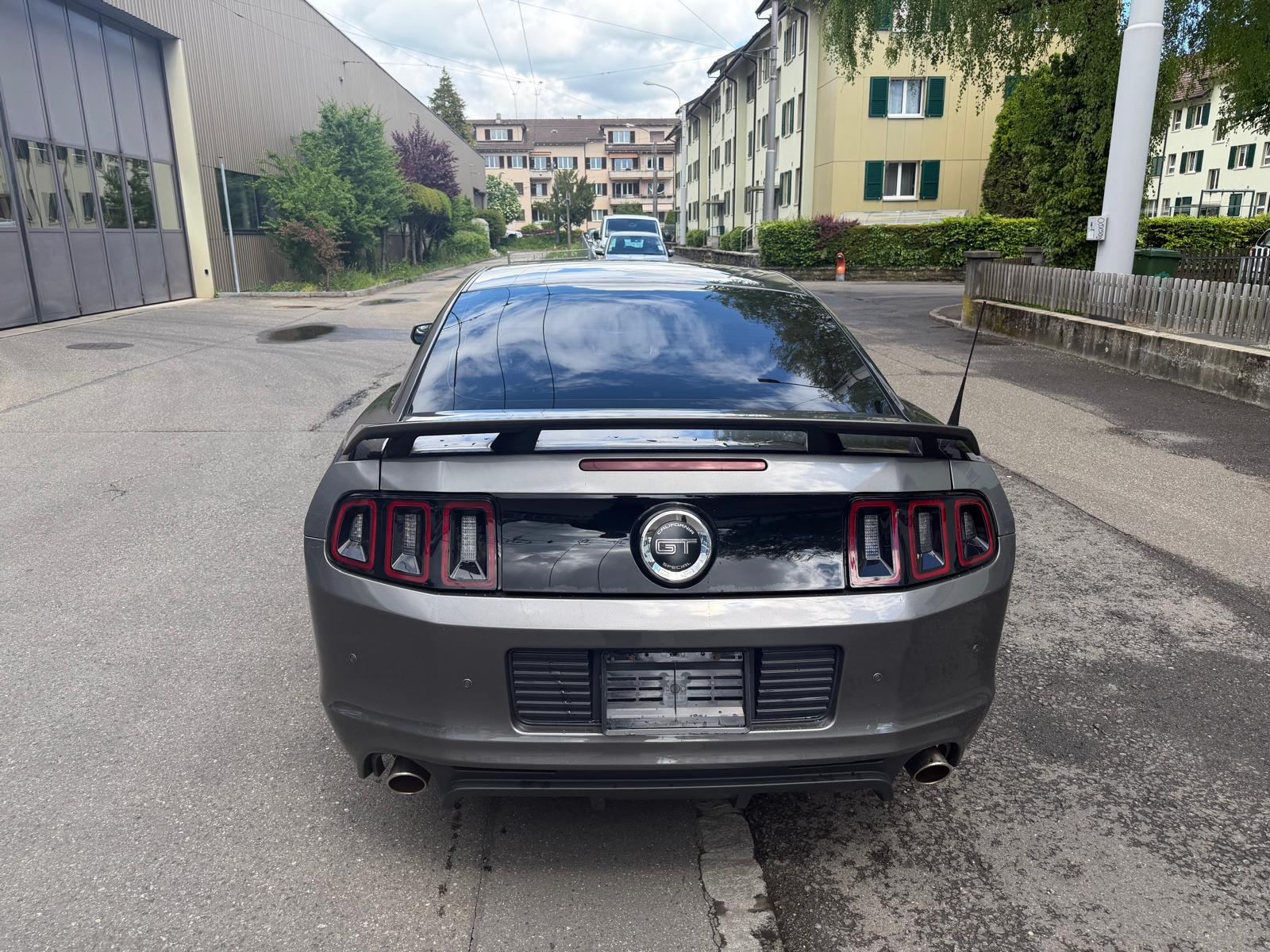 FORD GT-image-6
