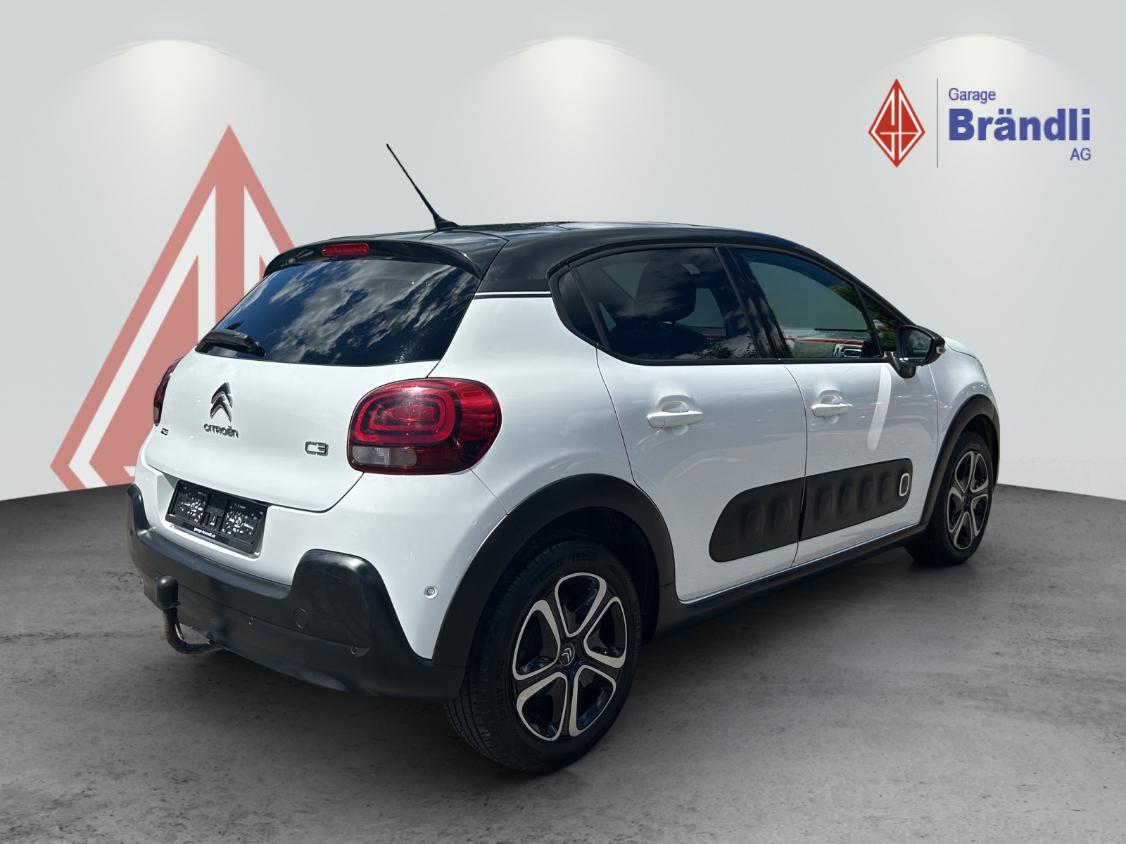 CITROEN C3 1.2 PureTech Shine-image-5