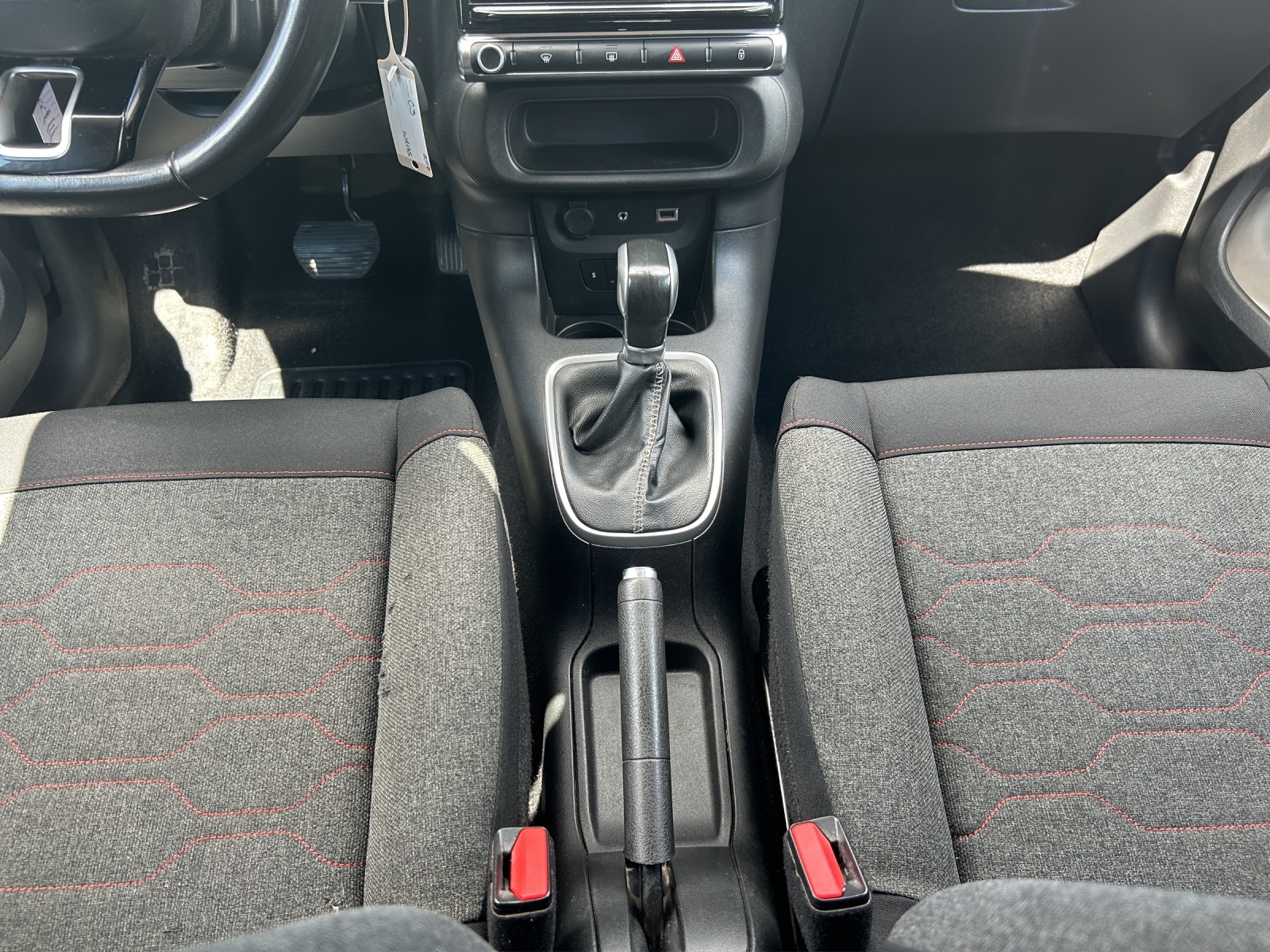 CITROEN C3 1.2 PureTech Shine-image-13