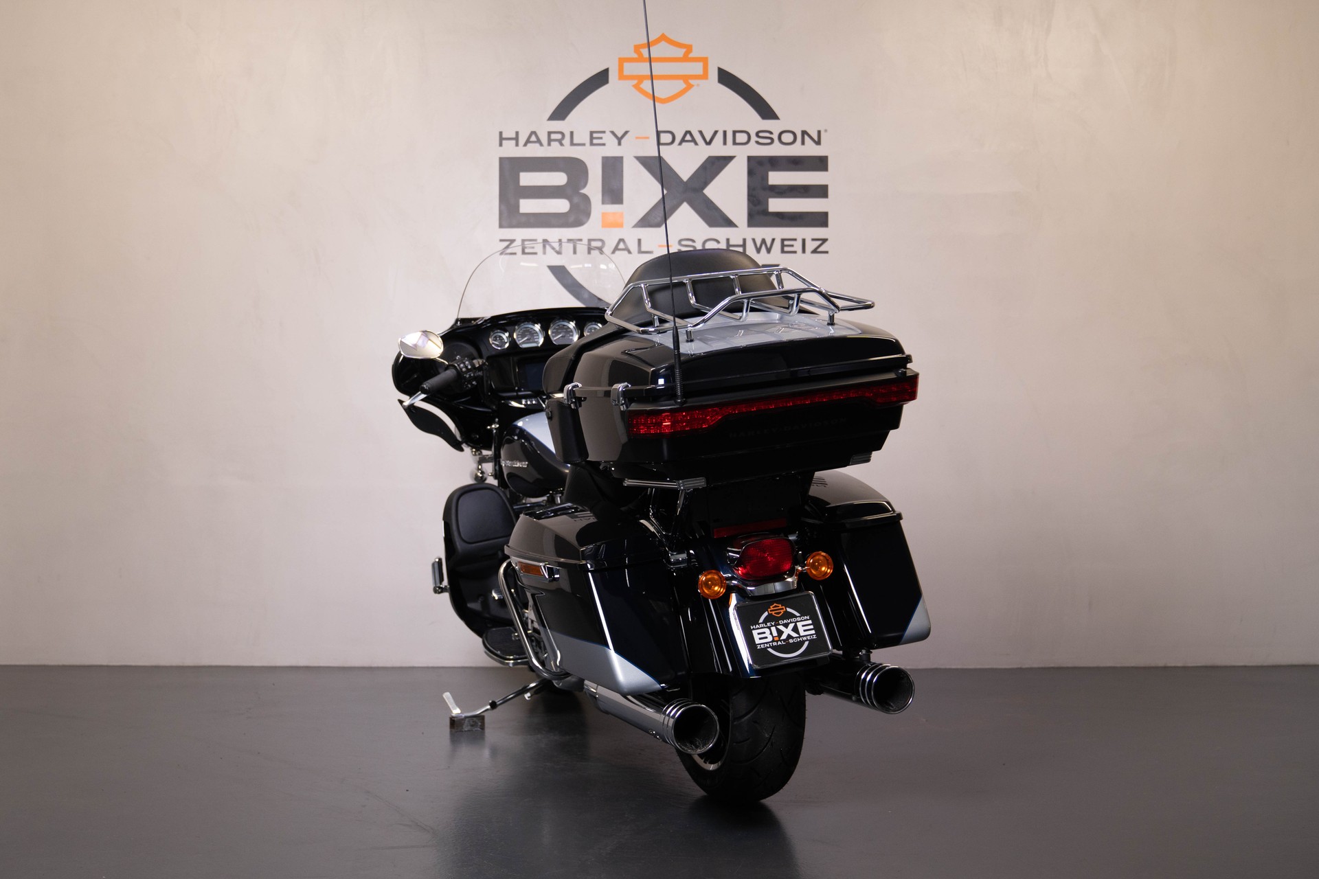 HARLEY-DAVIDSON FLHTK Electra Glide Ultra Limited 114-image-3