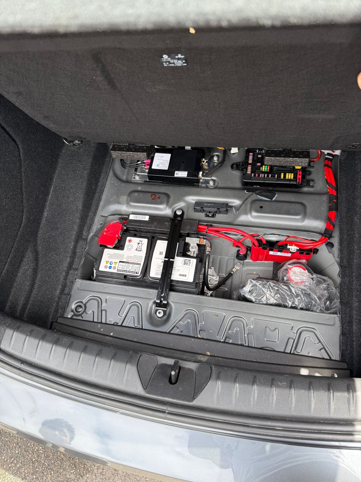 BMW 118i-image-8