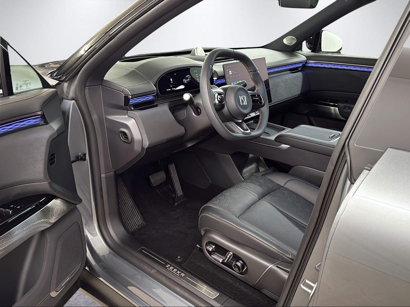 ZEEKR 7X Privilege AWD-image-14