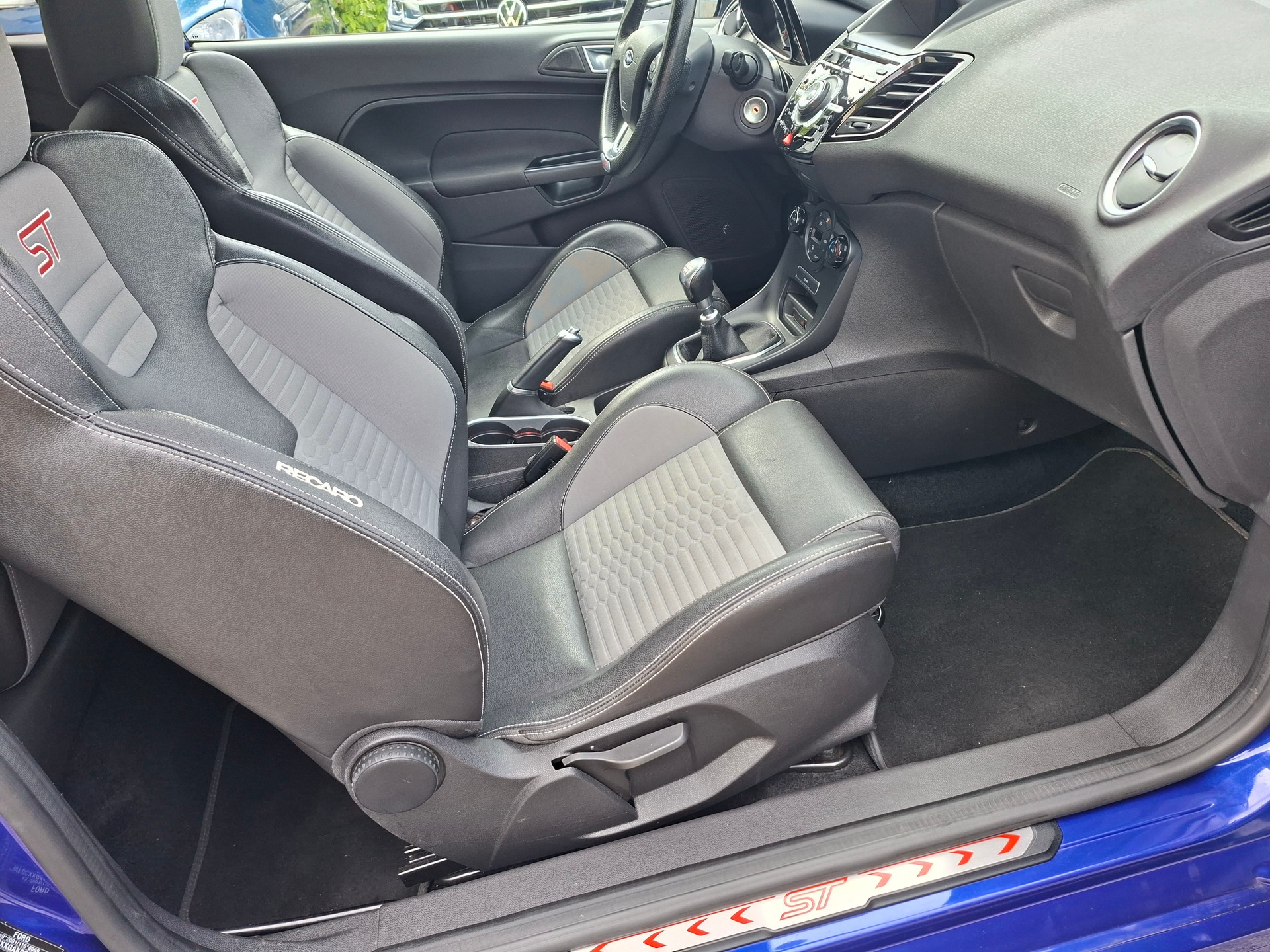 FORD Fiesta 1.6 SCTi ST-image-7