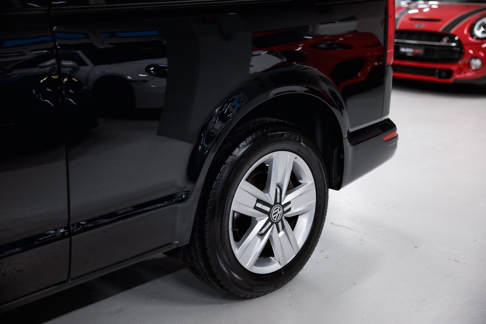VW T6.1 Caravelle 2.0 TDI Comfortline DSG 4m 9 Plätzer-image-13
