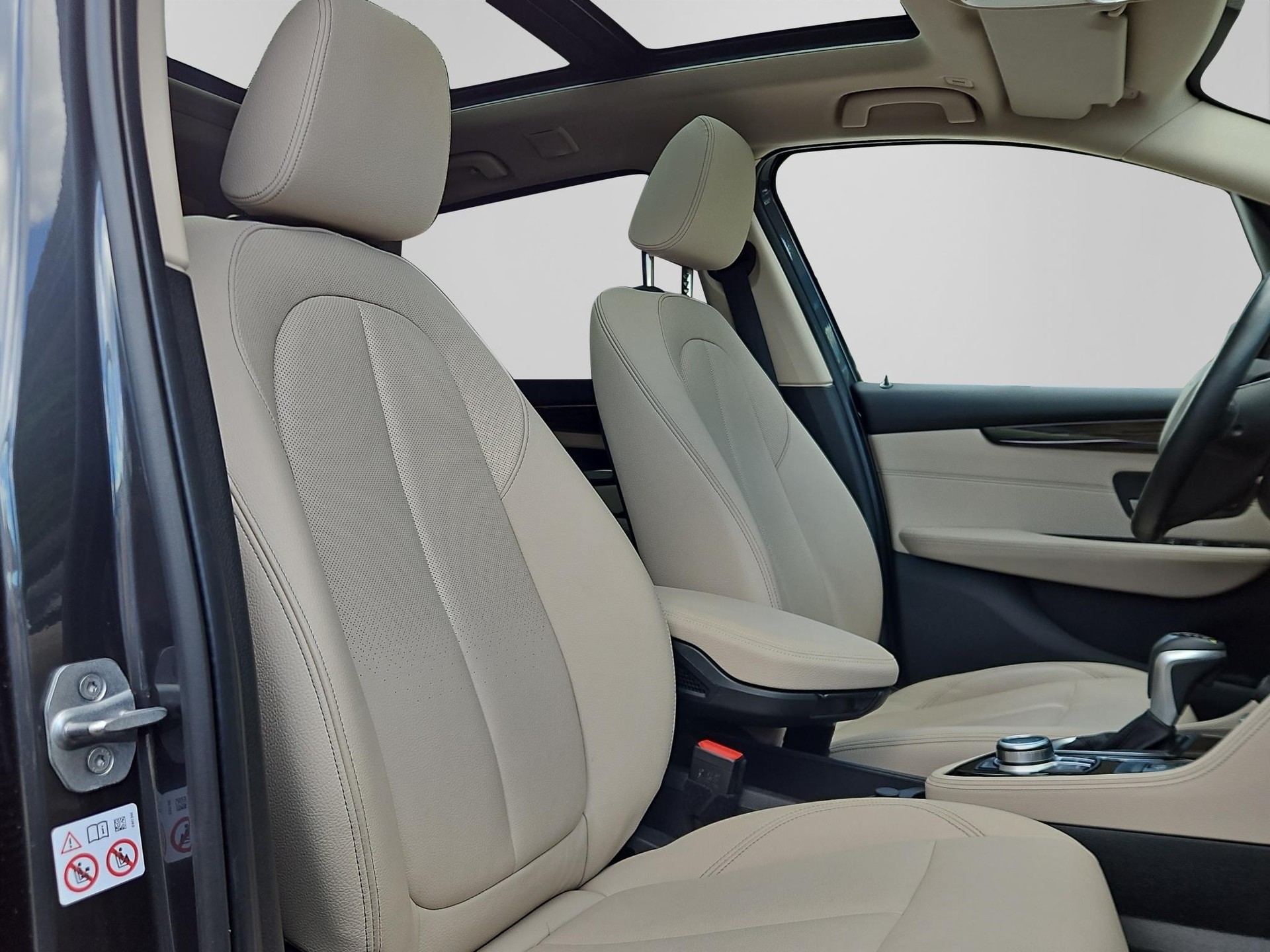 BMW 225xe Active Tourer LUXURY LINE-image-13