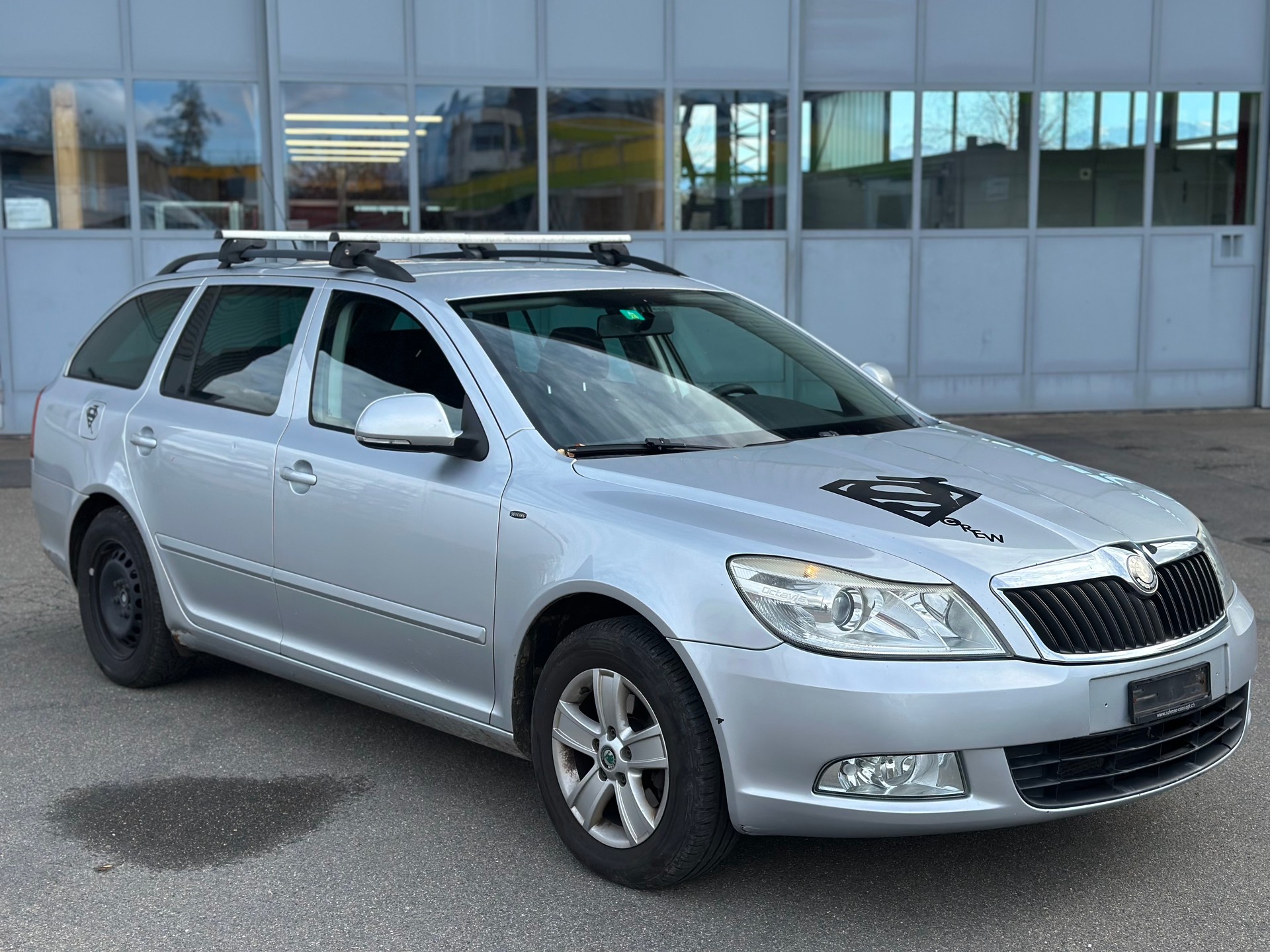 SKODA Octavia Combi 1.9 TDI Adventure 4x4-image-1