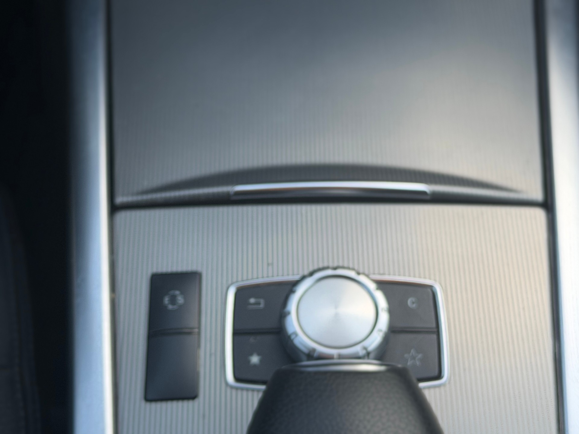 MERCEDES-BENZ E 350 BlueTEC Elégance 4Matic 7G-Tronic-image-10