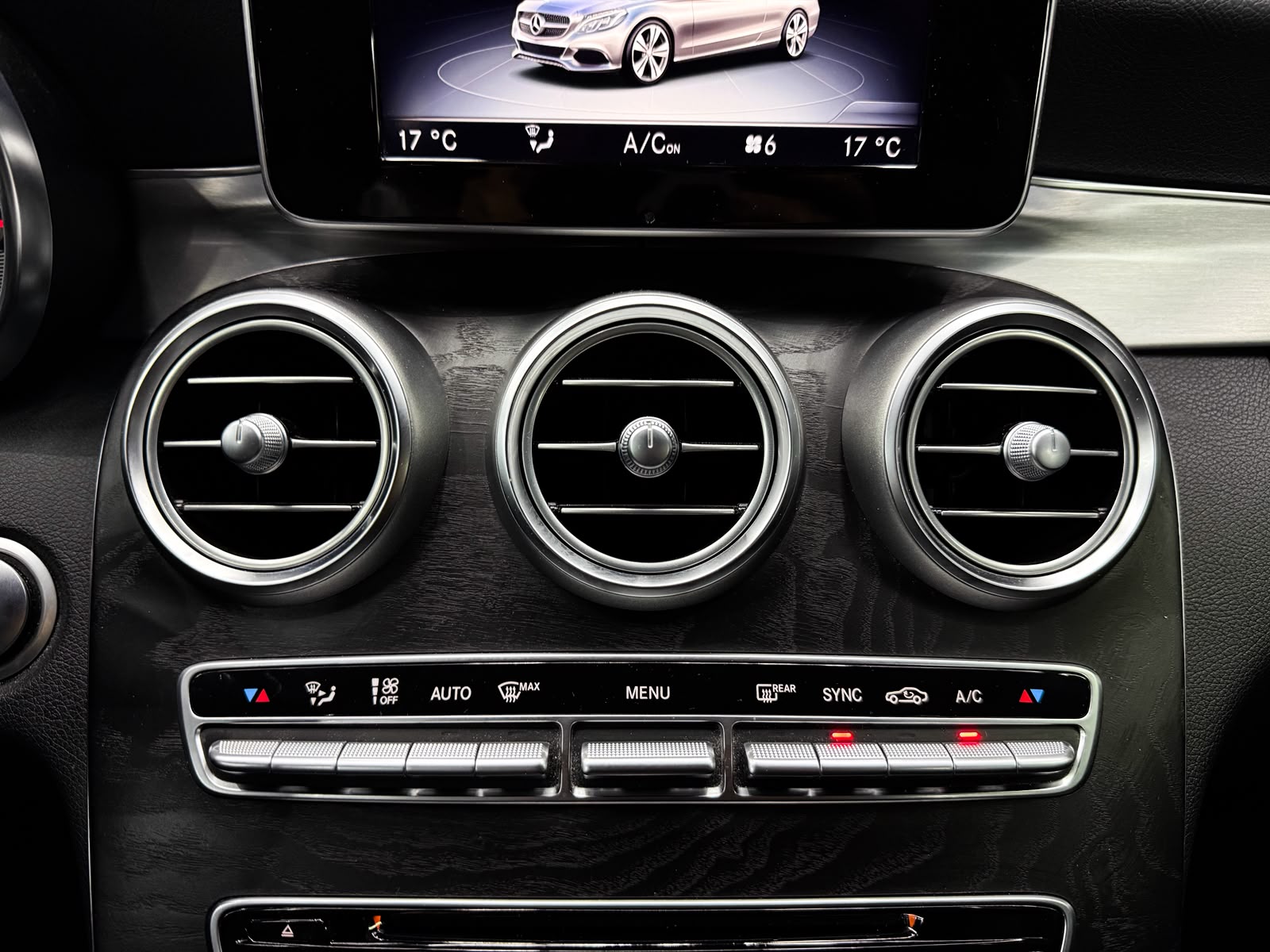 MERCEDES-BENZ C 200 AMG Line Coupé 7G-Tronic-image-21