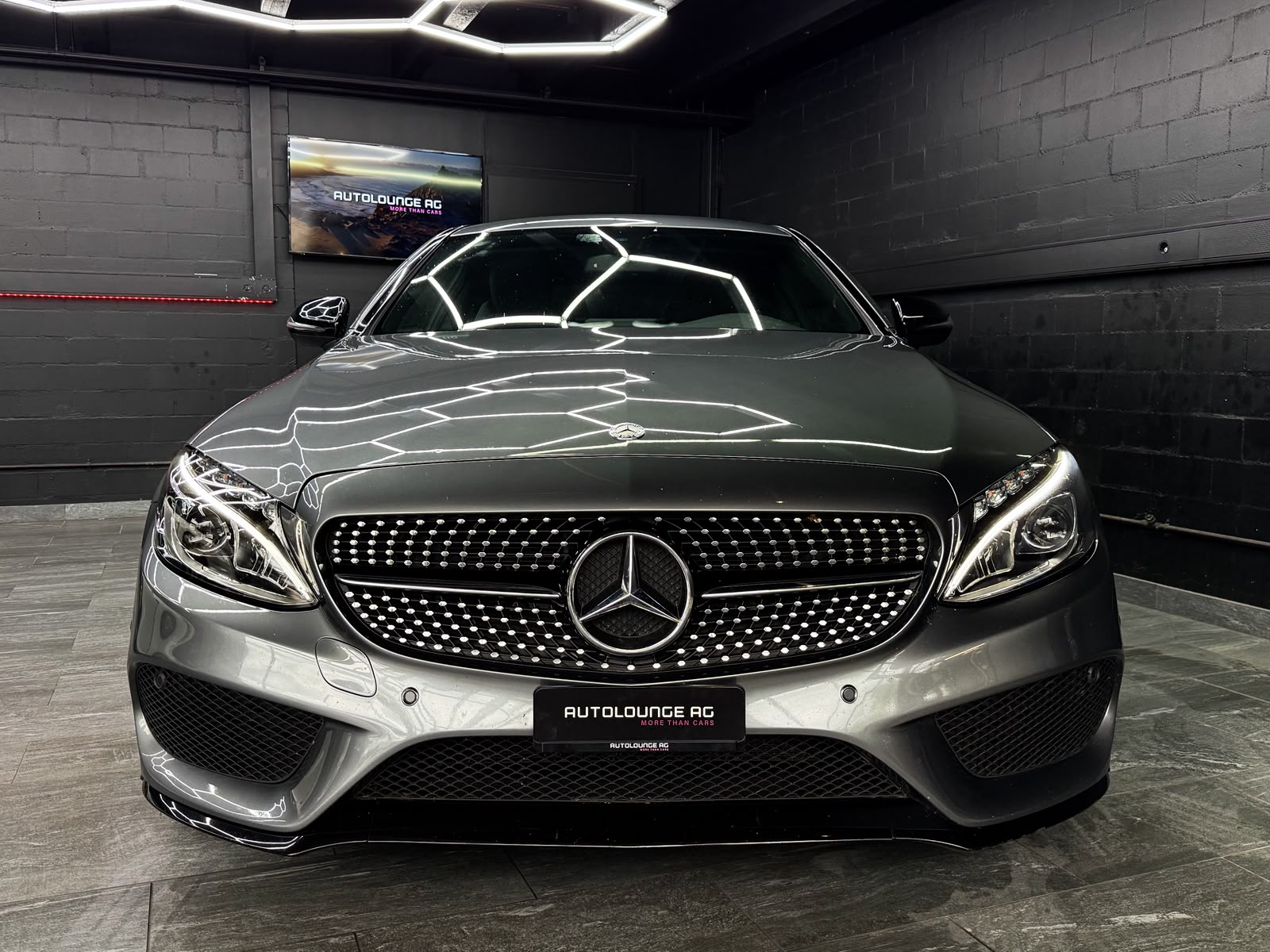 MERCEDES-BENZ C 200 AMG Line Coupé 7G-Tronic-showroom-element-3