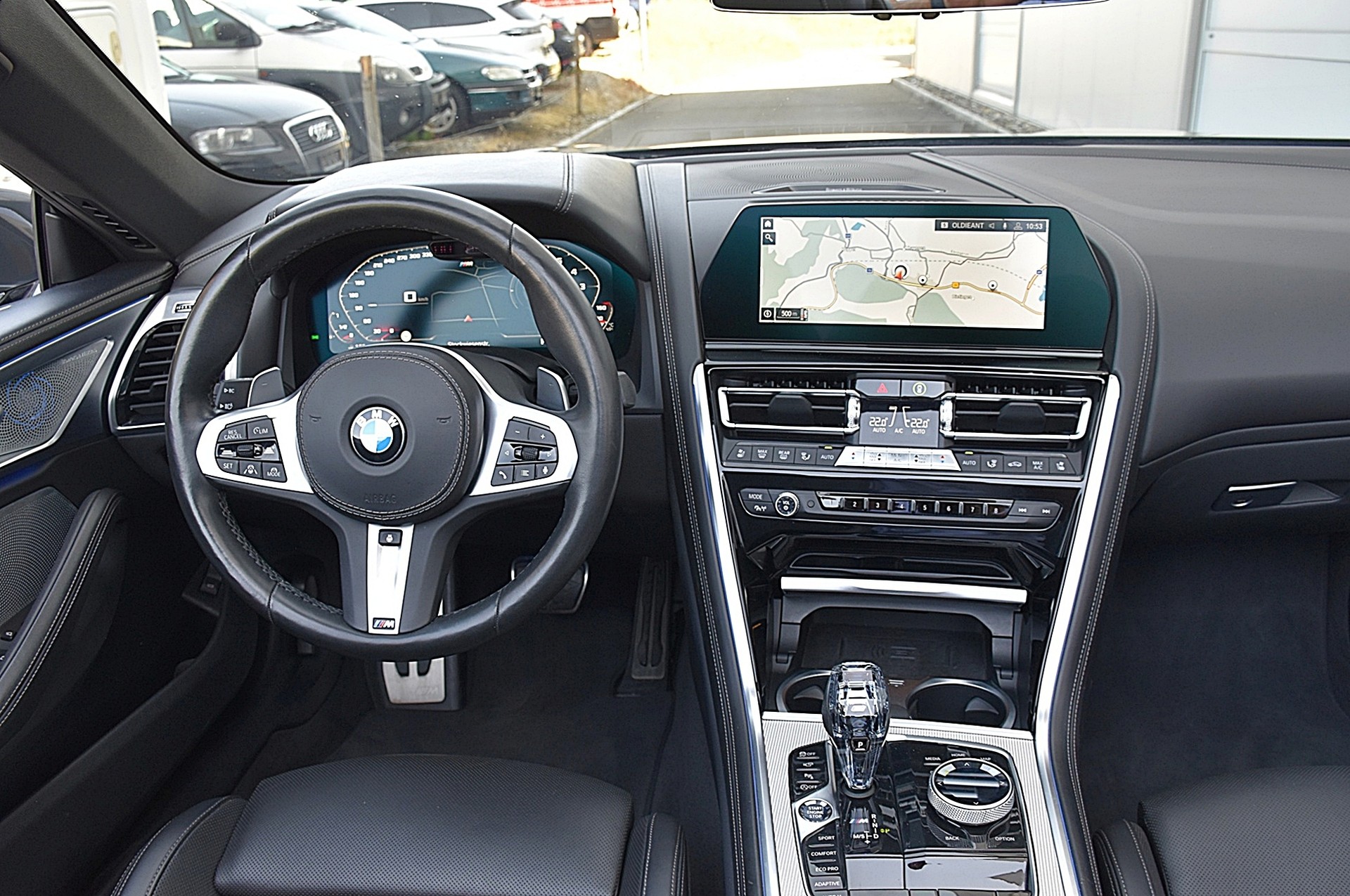 BMW M850i xDrive Steptronic Induvidual-image-10