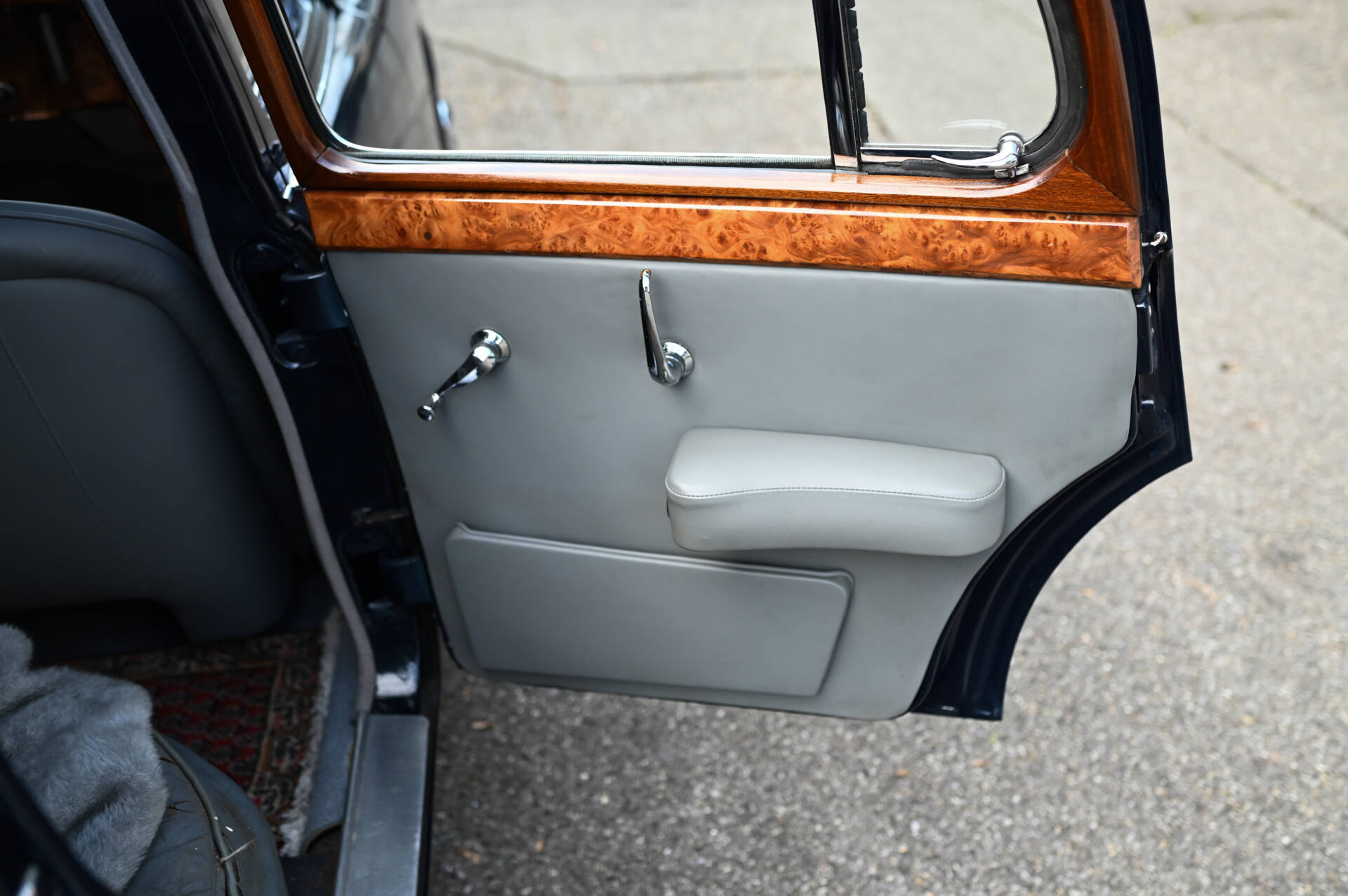 JAGUAR KOMPLETT REVIDIERT.-image-11