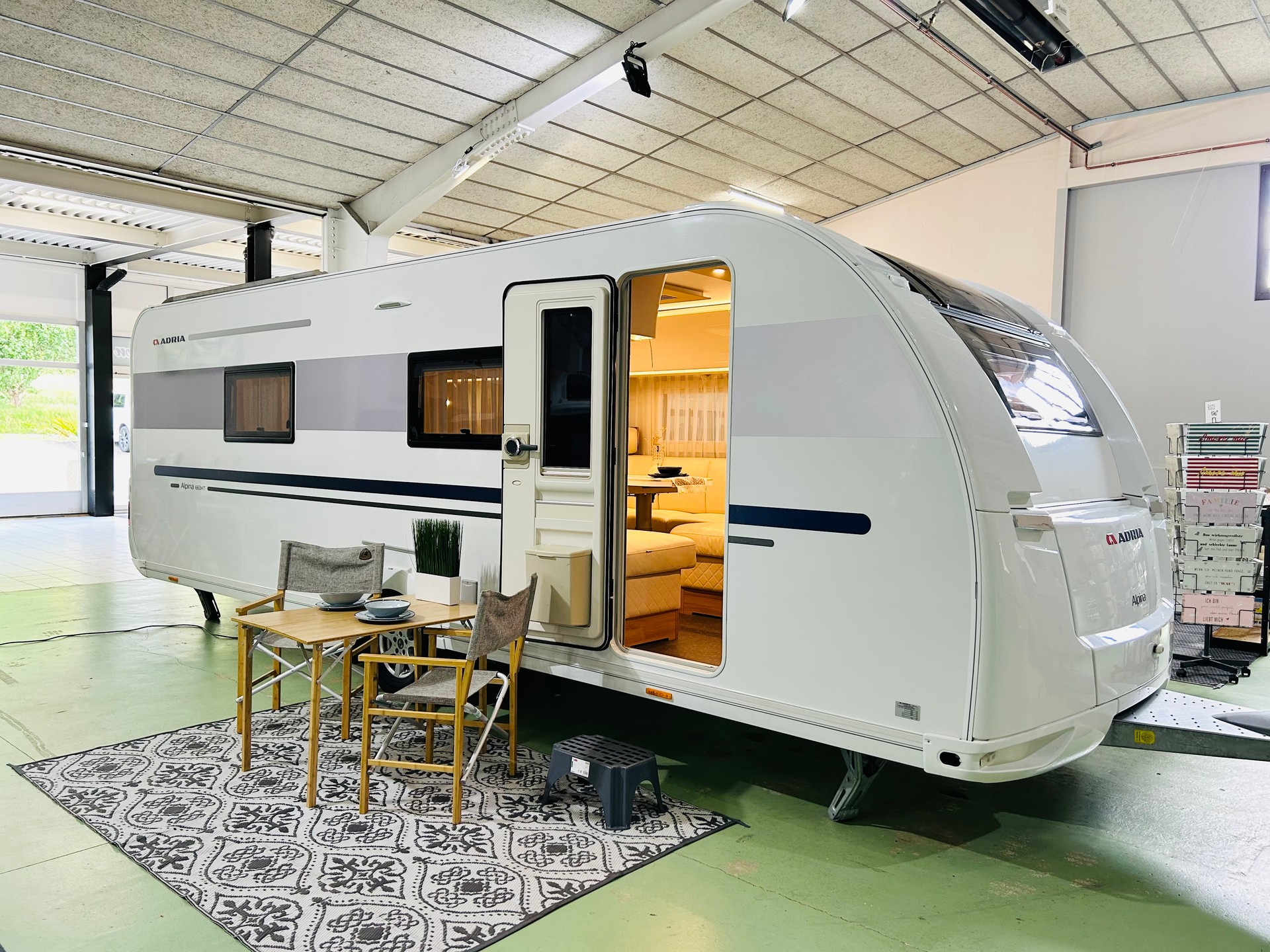 ADRIA E Alpina 663 HT