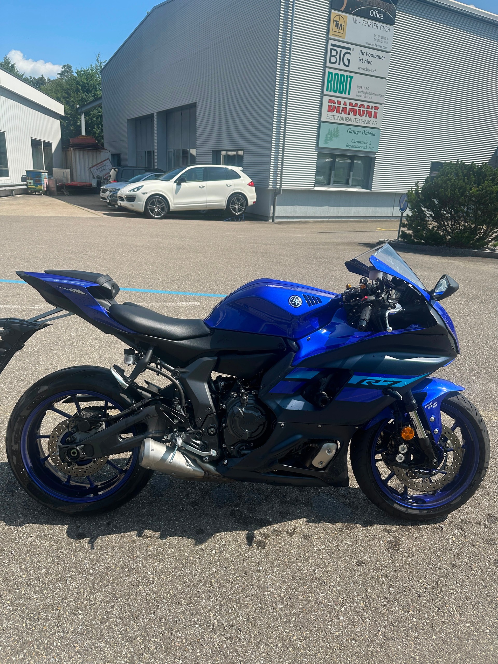YAMAHA YZF-R7 (35kW)-image-7