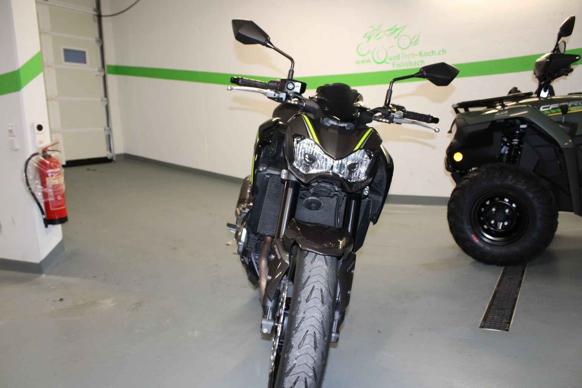 KAWASAKI Z 900-image-3