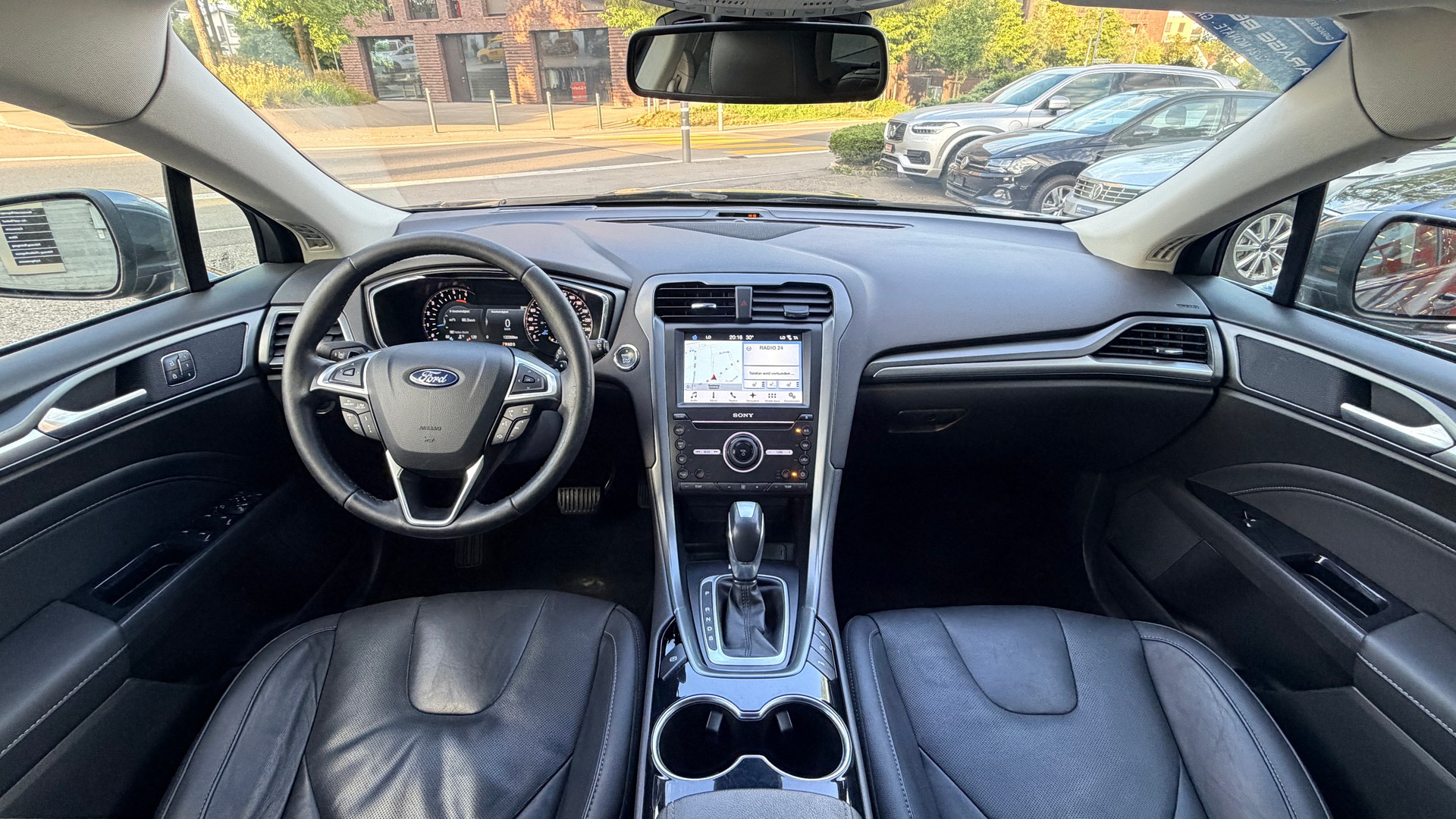 FORD Mondeo 2.0 TDCi Titanium AWD PowerShift-image-13
