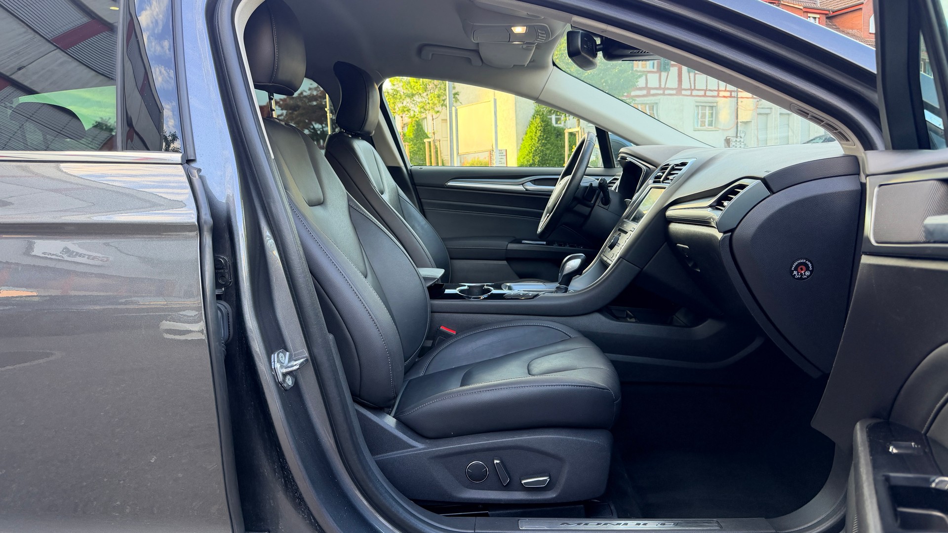 FORD Mondeo 2.0 TDCi Titanium AWD PowerShift-image-12
