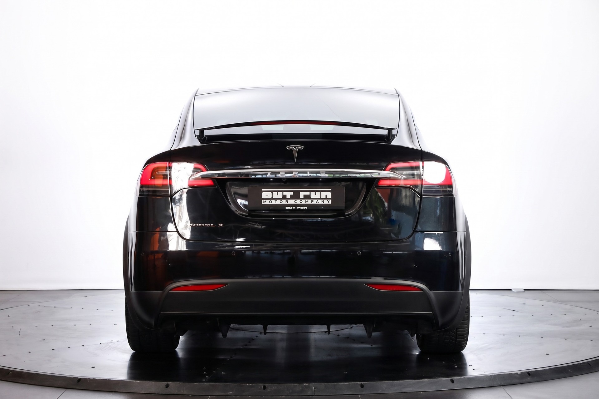 TESLA Model X 100 D-showroom-element-2