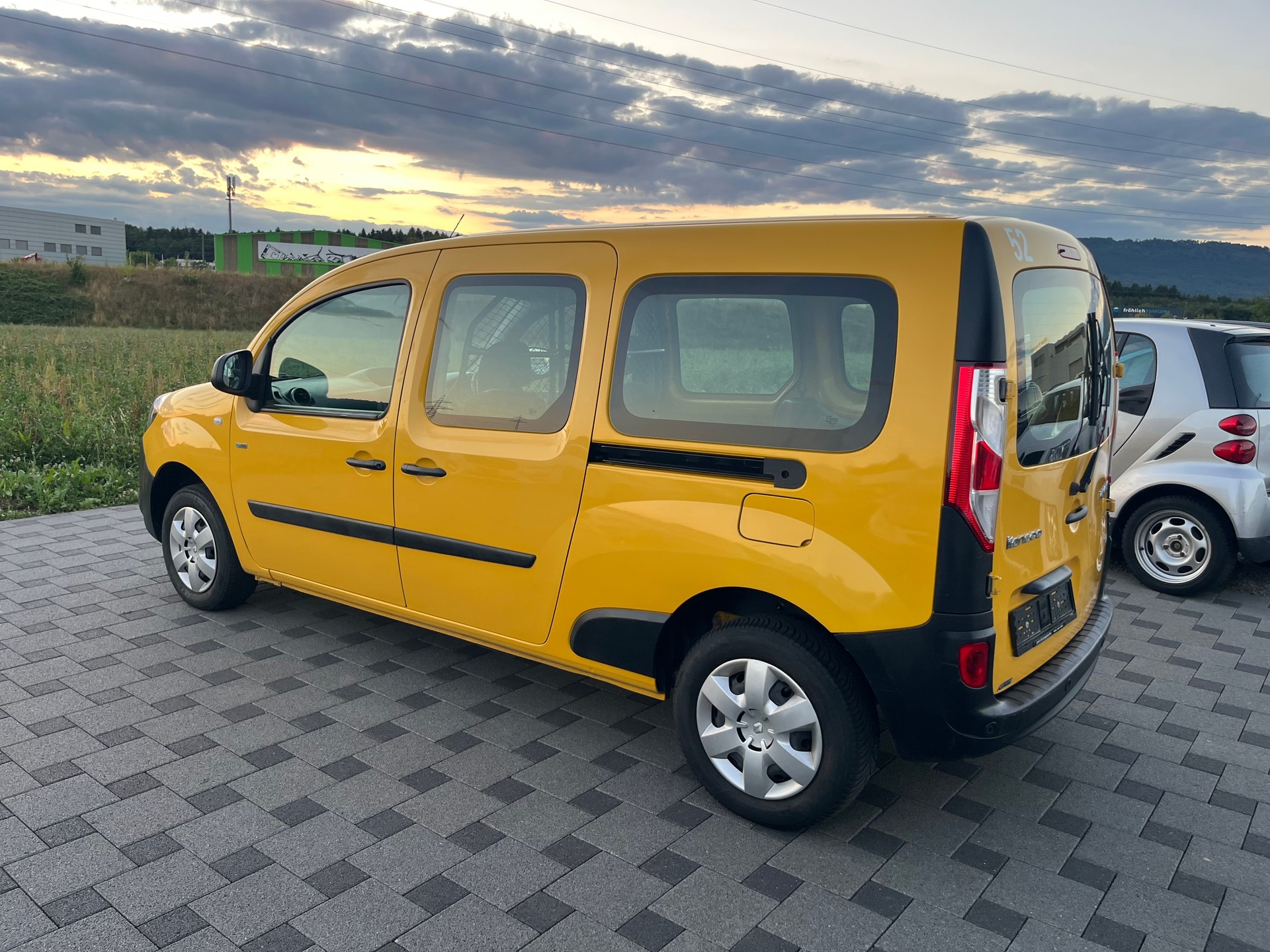 RENAULT Kangoo Maxi Z.E. 33 R60 Rechtslenker-image-6