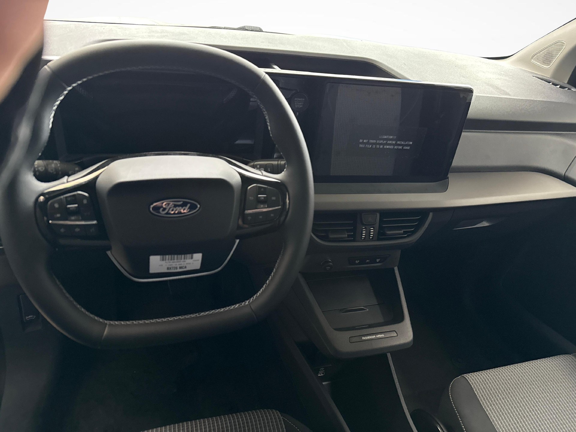 FORD E-Transit Courier Van Trend-image-9